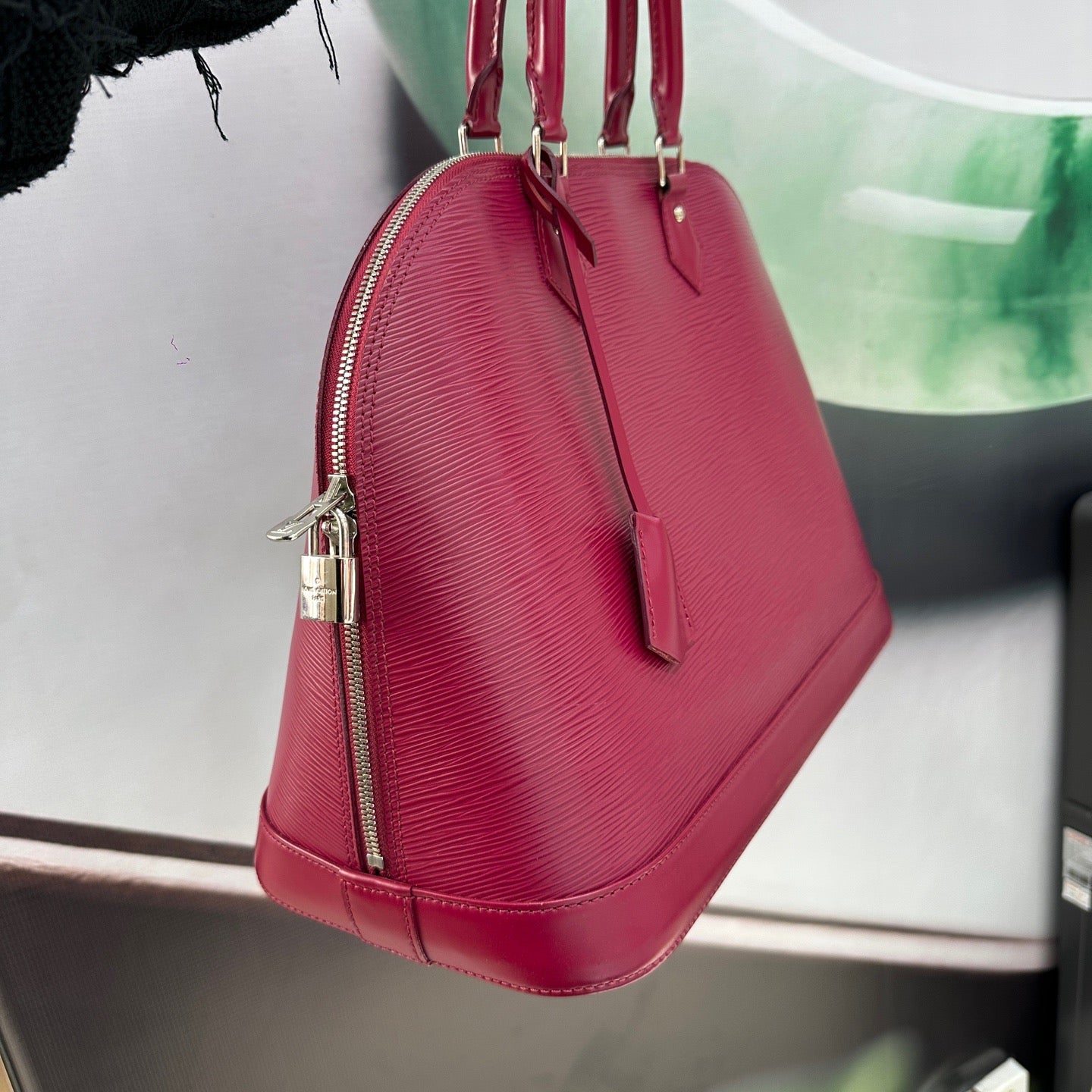 Louis Vuitton Alma GM Epi Hot Pink