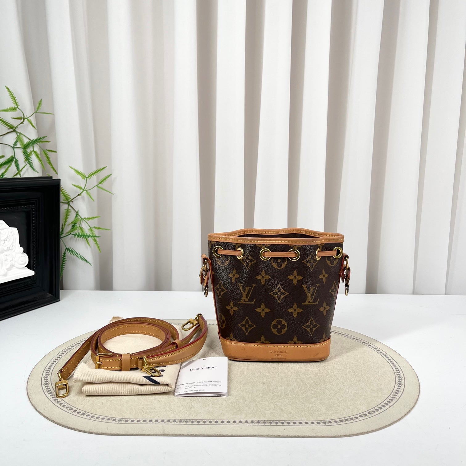 LOUIS VUITTON Nano Noé