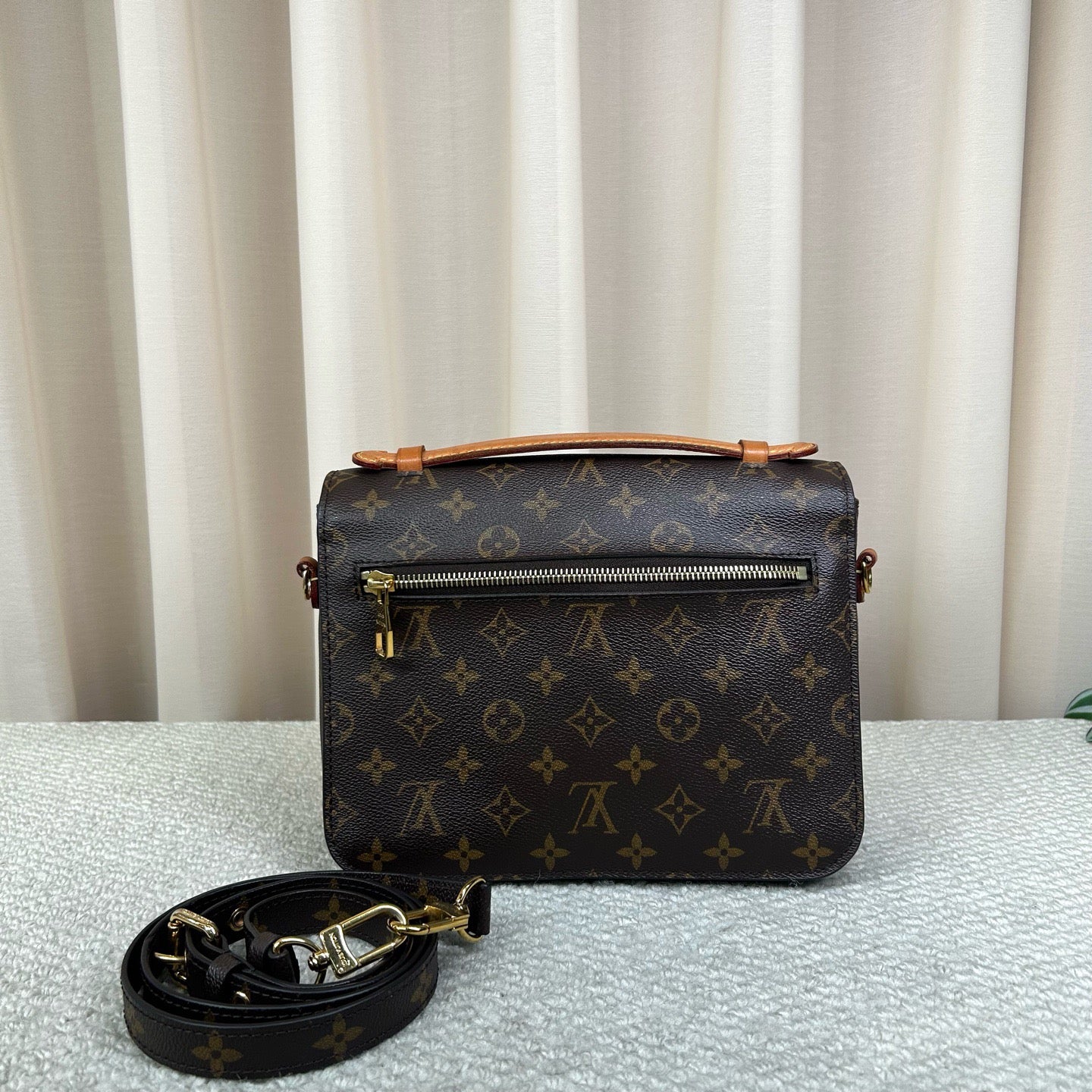 Louis Vuitton Metis Messenger Bag Monogram Canvas
