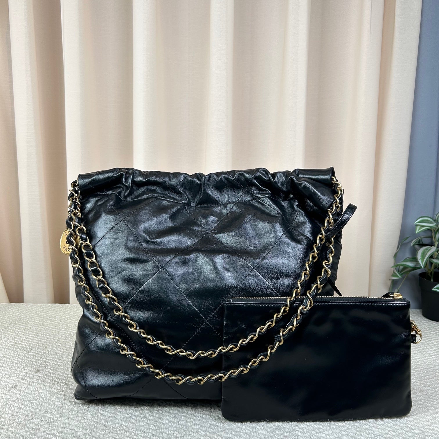 Chanel 22 Bag Medium Black Calfskin Gold Hardware