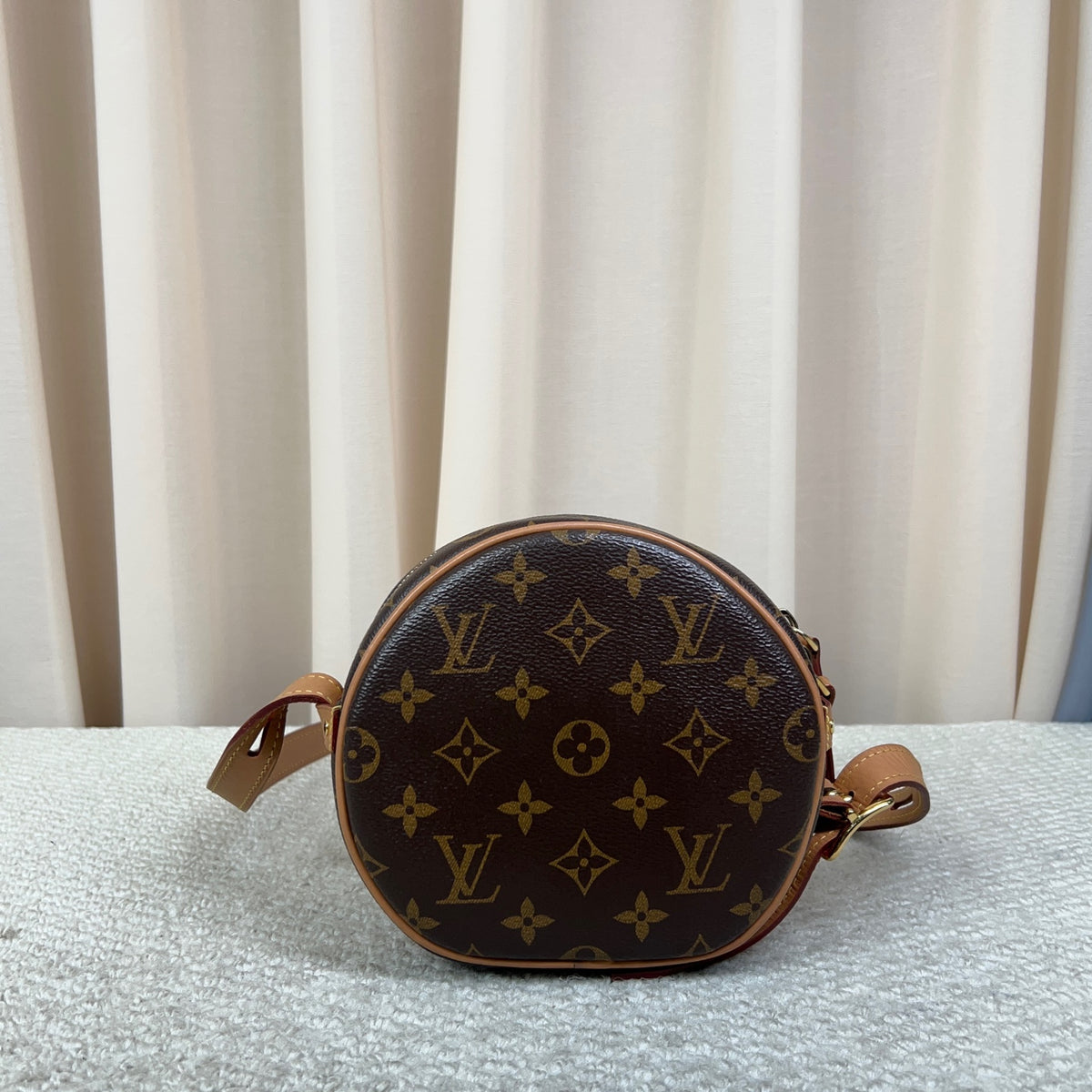 Louis Vuitton Soft Round Monogram Shoulder Bag 17cm