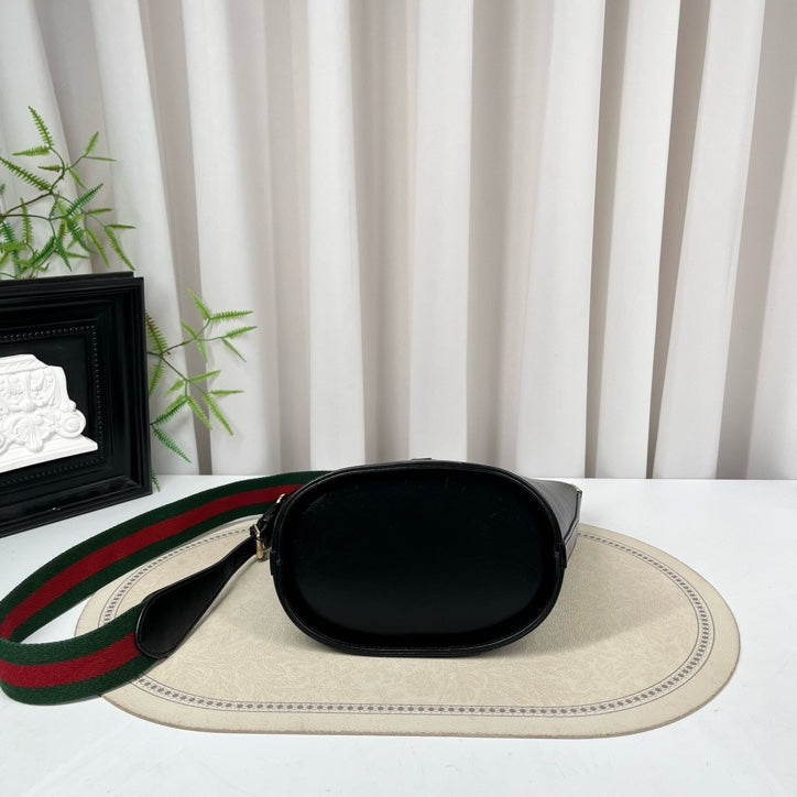 Gucci Bucket Bag Black Full Leather 20cm