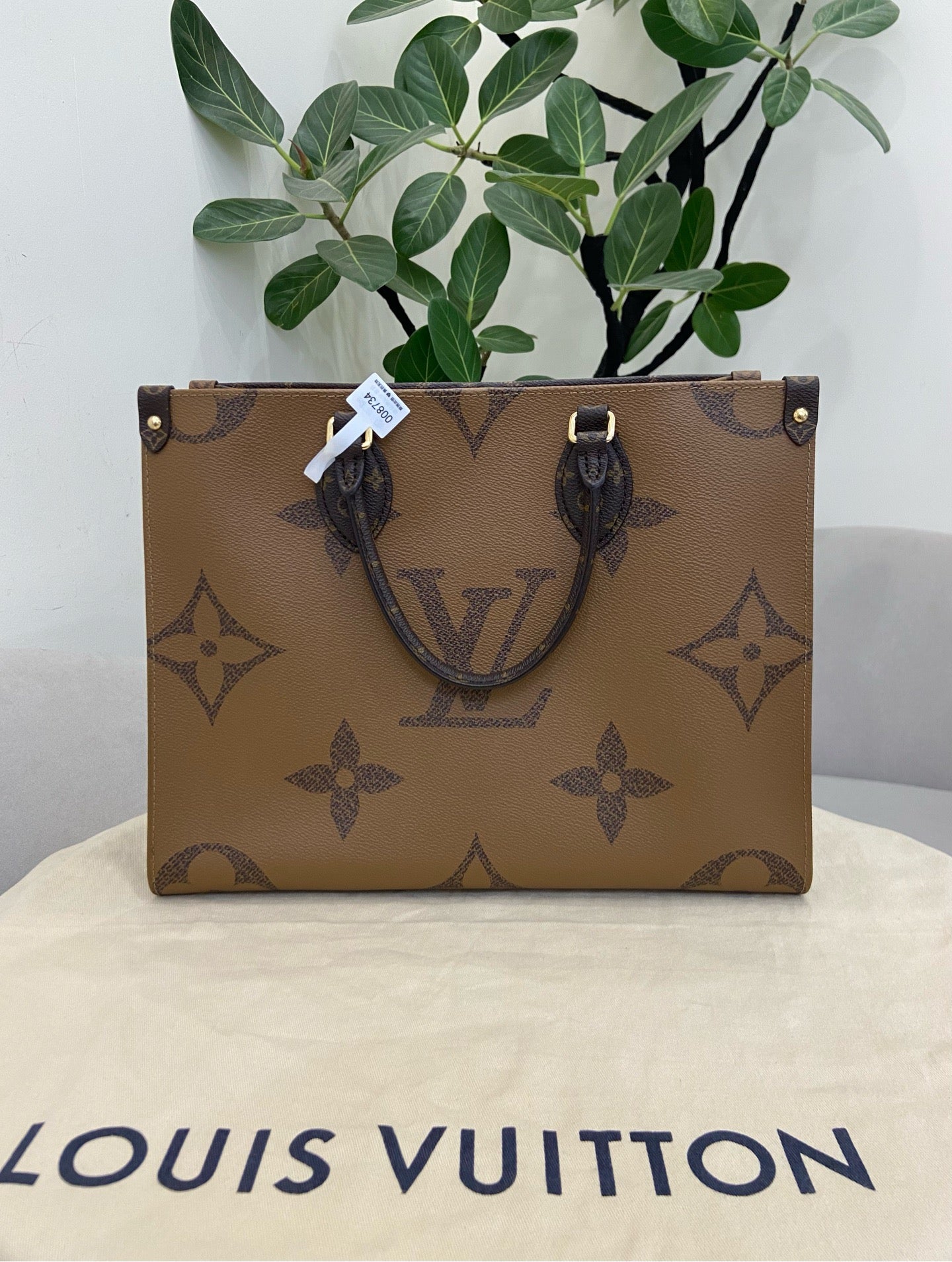 Louis Vuitton OnTheGo MM