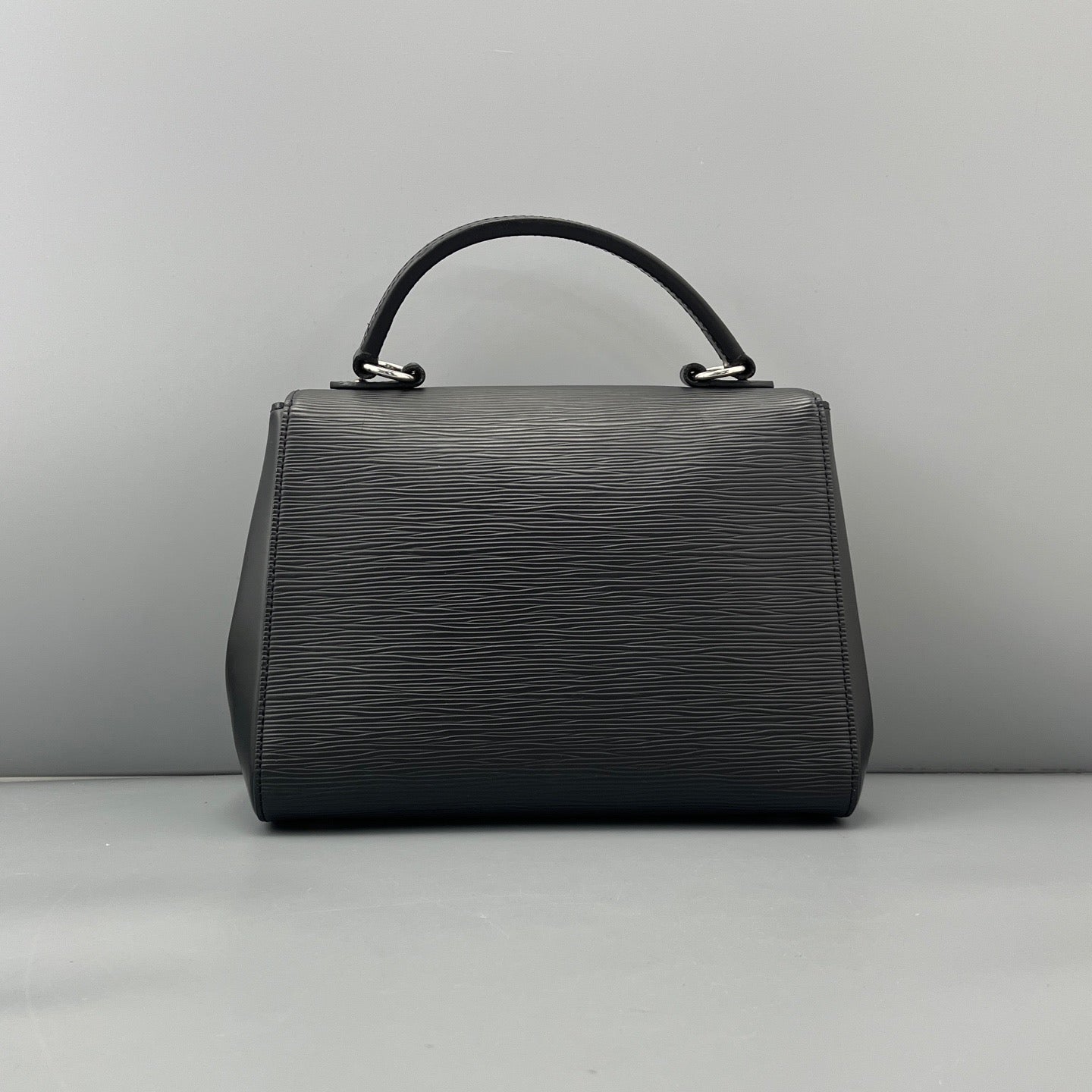 Louis Vuitton Cluny Mini Black
