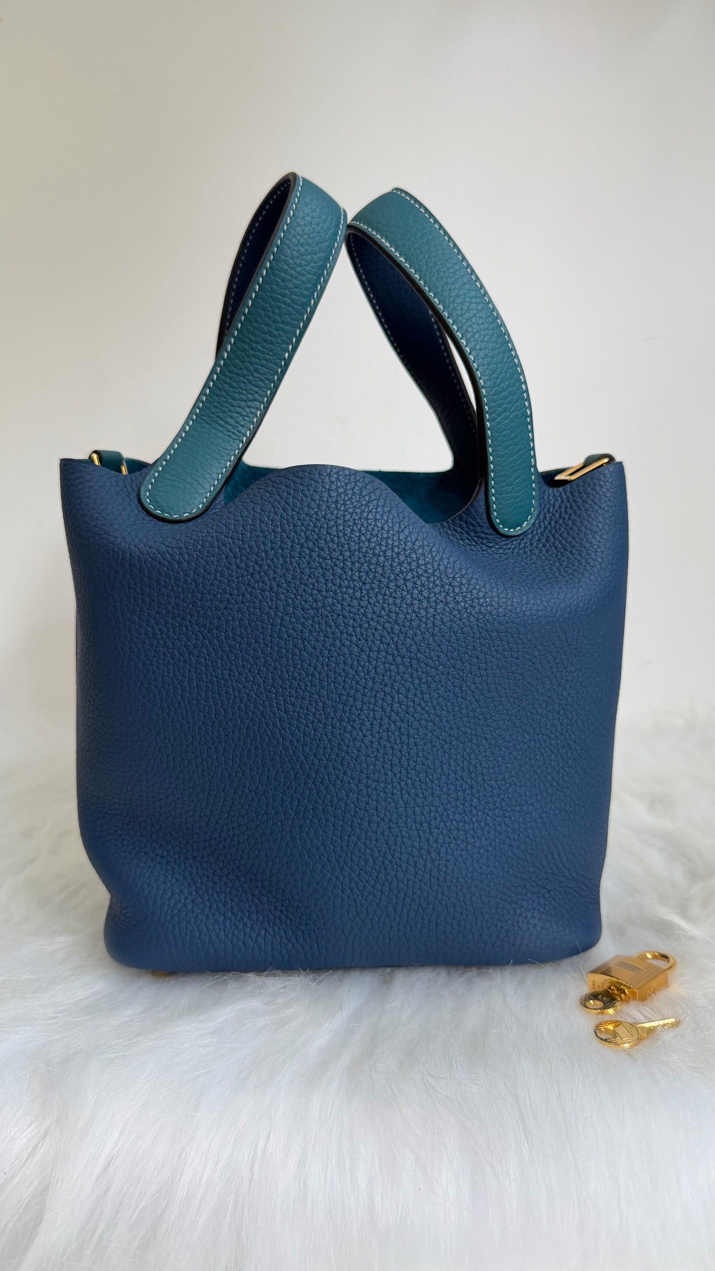 Hermès Picotin Lock 18 Bucket Bag Two-Tone Bleu Misty TC