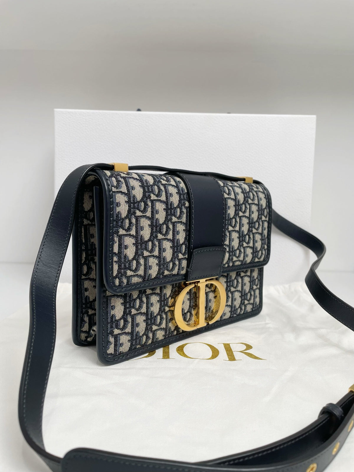 Dior Montaigne 30 Bag