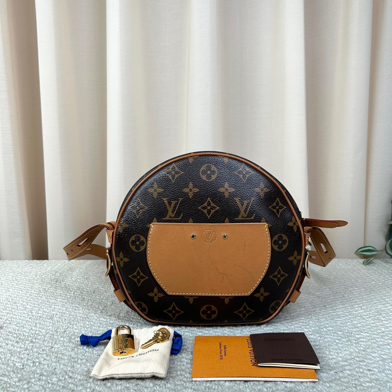 Louis Vuitton Soft Boite Chapeau Souple Bag