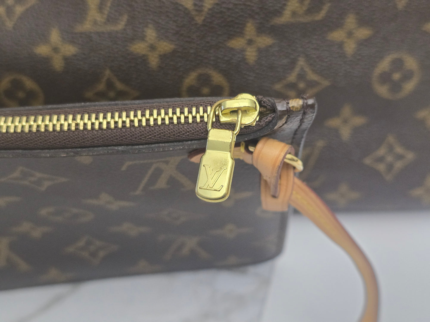 Pre-owned Authentic Louis Vuitton Neverfull GM In Excellent Condition