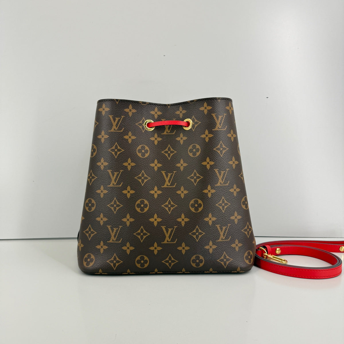 Louis Vuitton Monogram NeoNoe Bucket