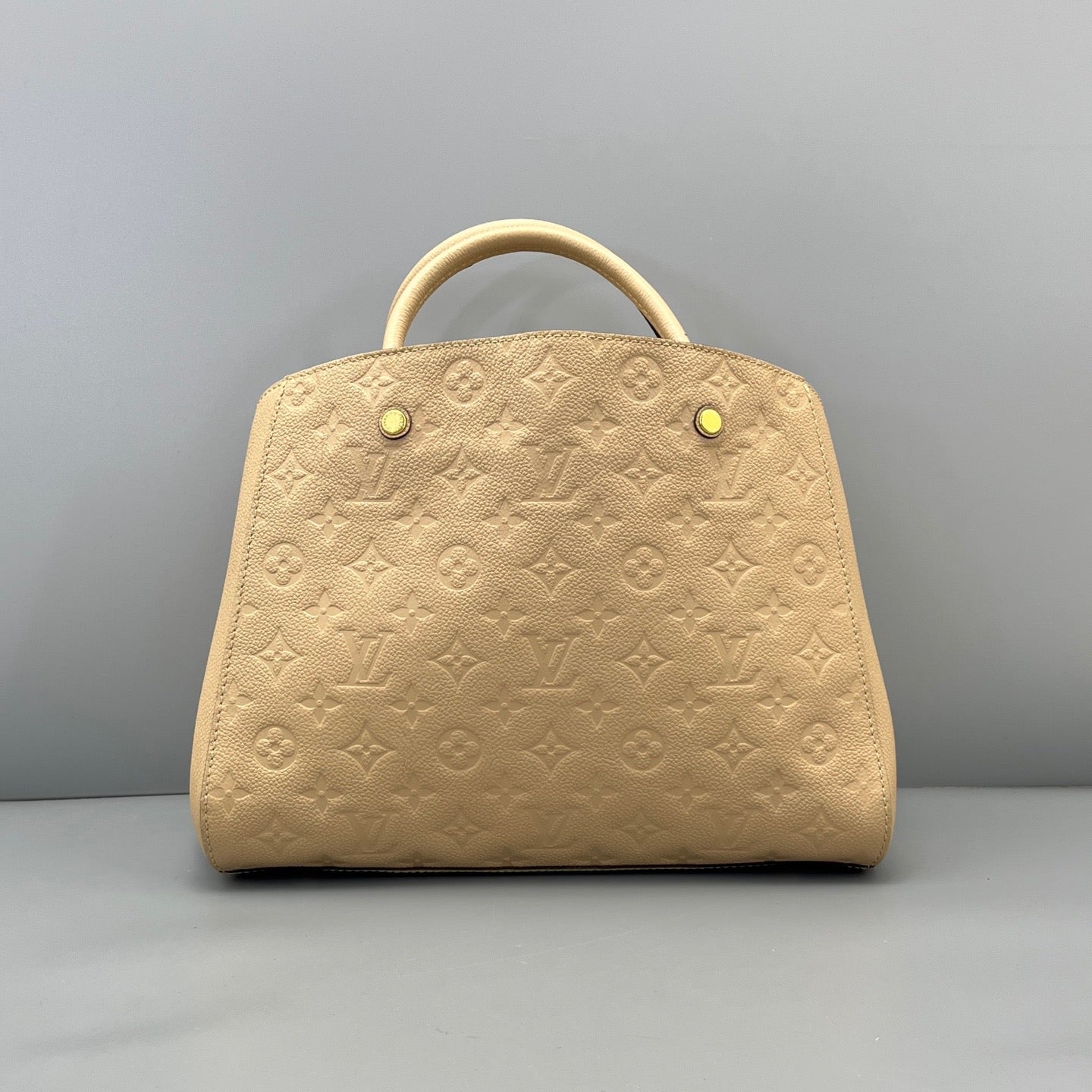 Louis Vuitton Montaigne MM Beige Monogram
