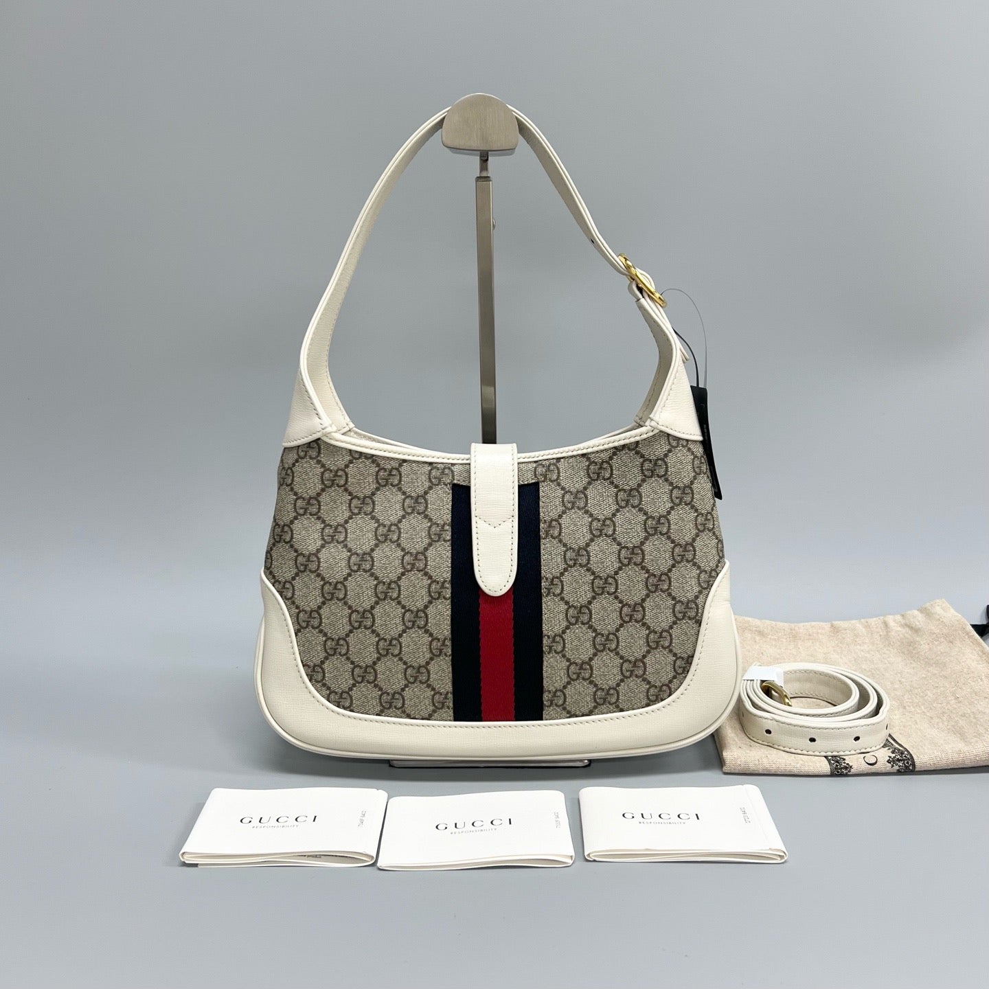 Gucci Jackie 1961 Medium GG Canvas