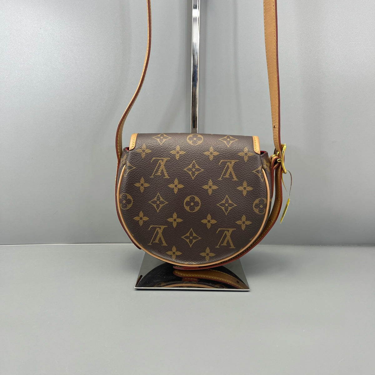 Louis Vuitton Monogram Tambourin