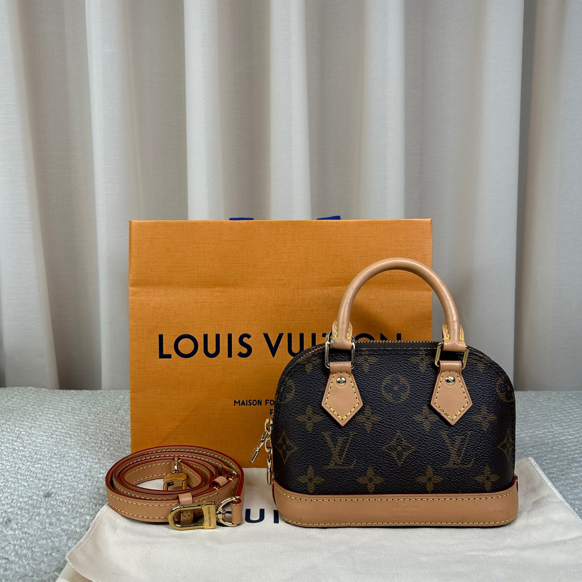 LV Alma Nano Monogram Shell Bag Chip Version 17cm