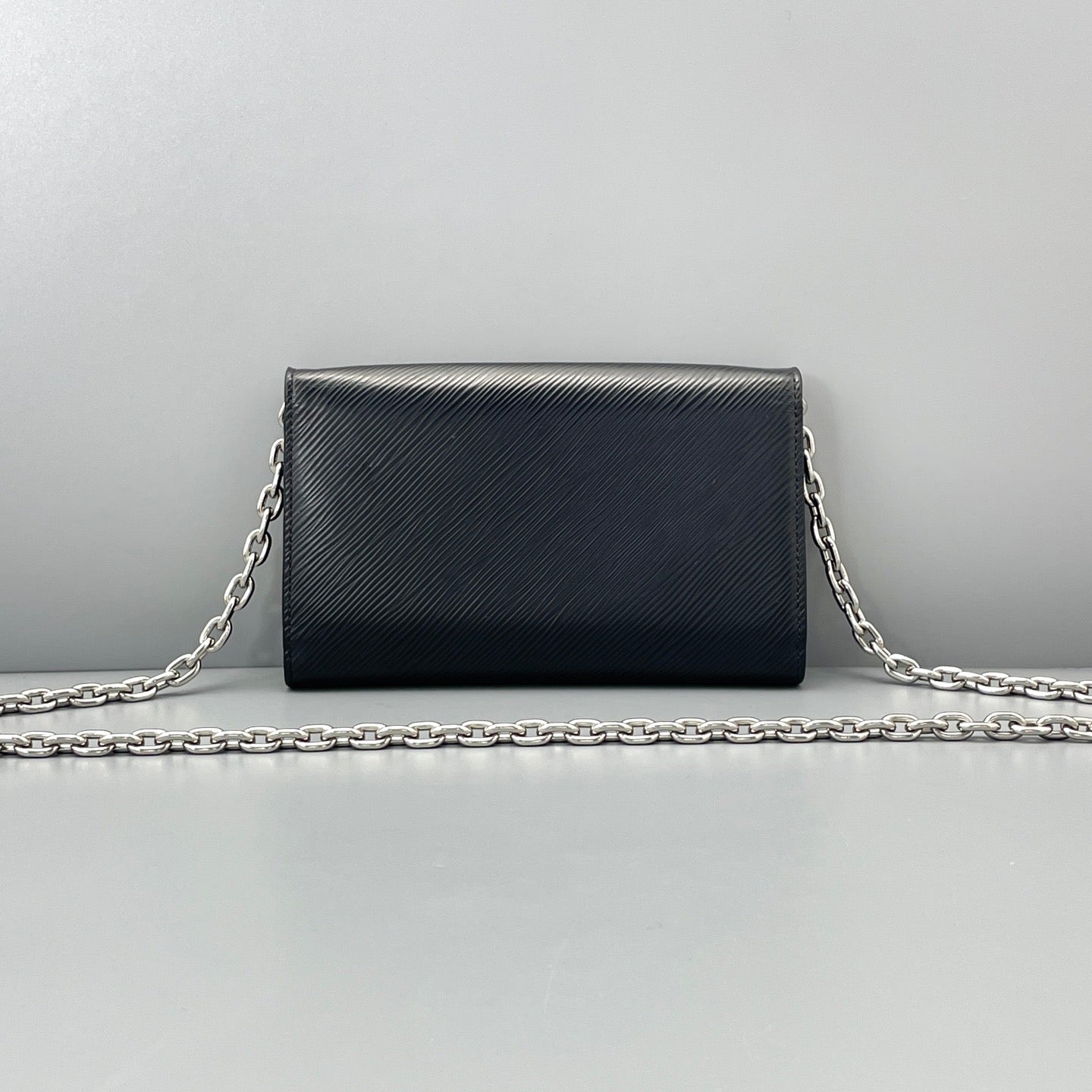 Louis Vuitton Twist Wallet on Chain Black