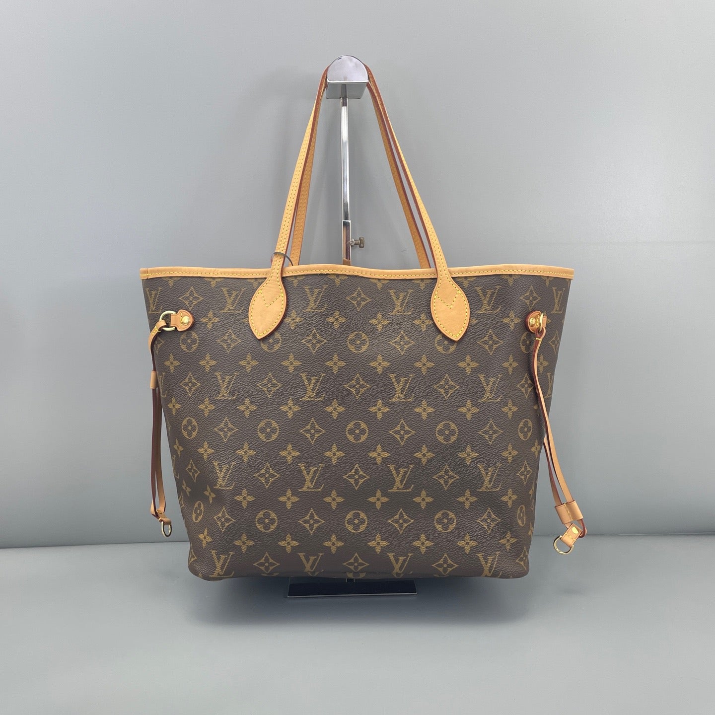 Louis Vuitton Monogram Neverfull