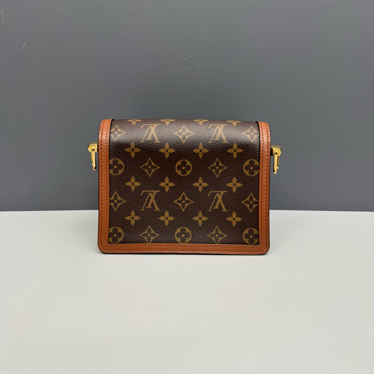 Louis Vuitton Dauphine MM
