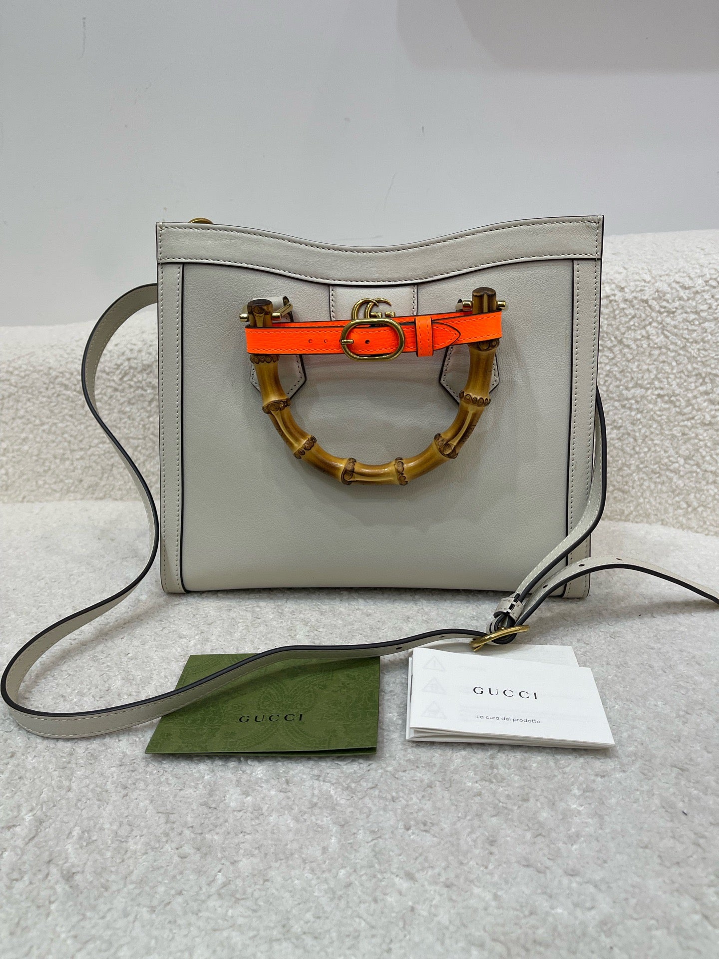 Gucci Diana Medium White