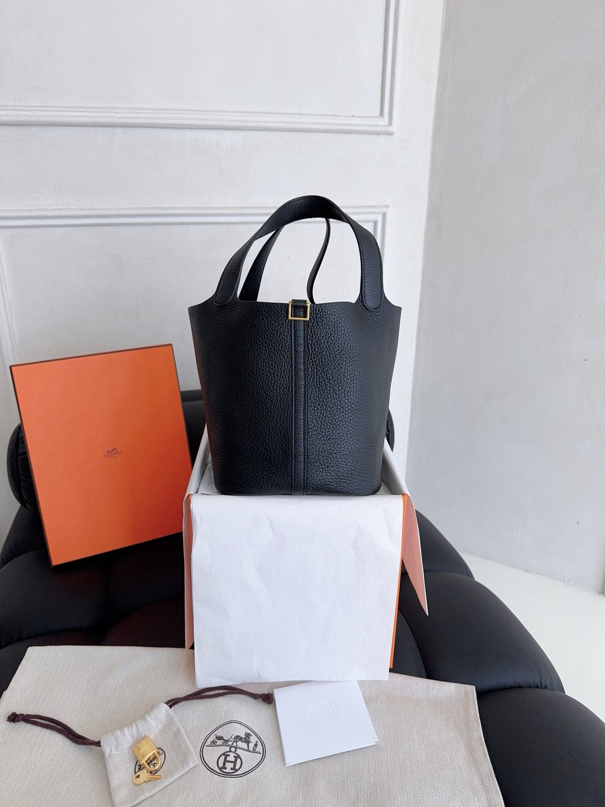 Hermès Picotin 22 Bag, Black