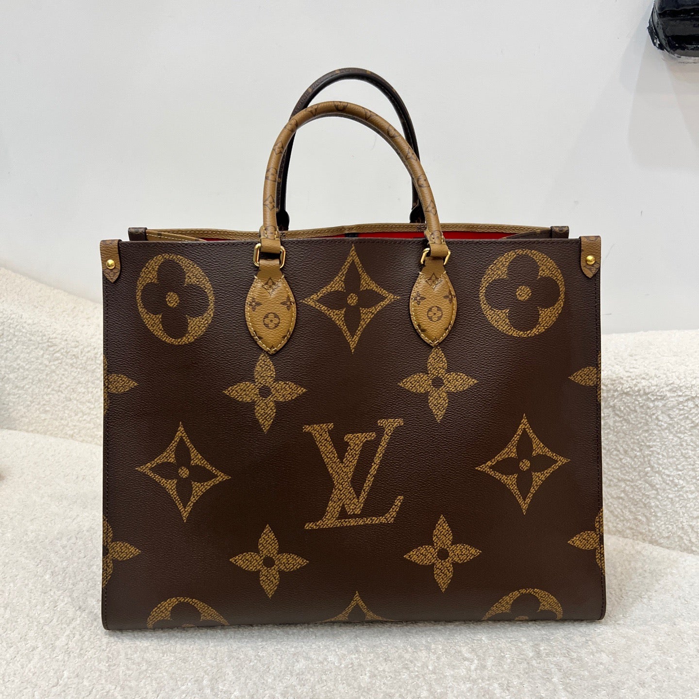 Louis Vuitton OnTheGo GM