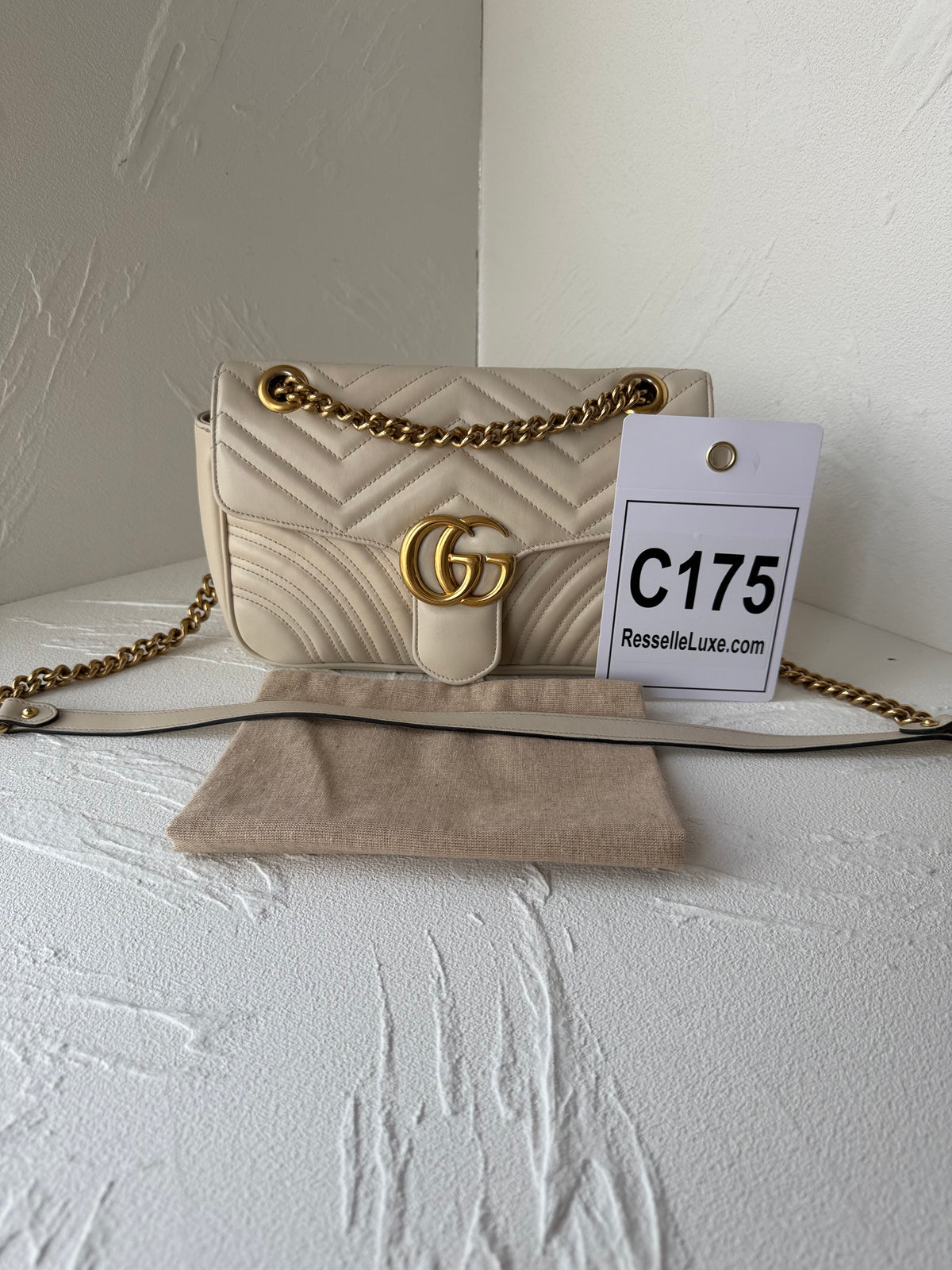 Gucci GG Marmont Medium Shoulder Bag