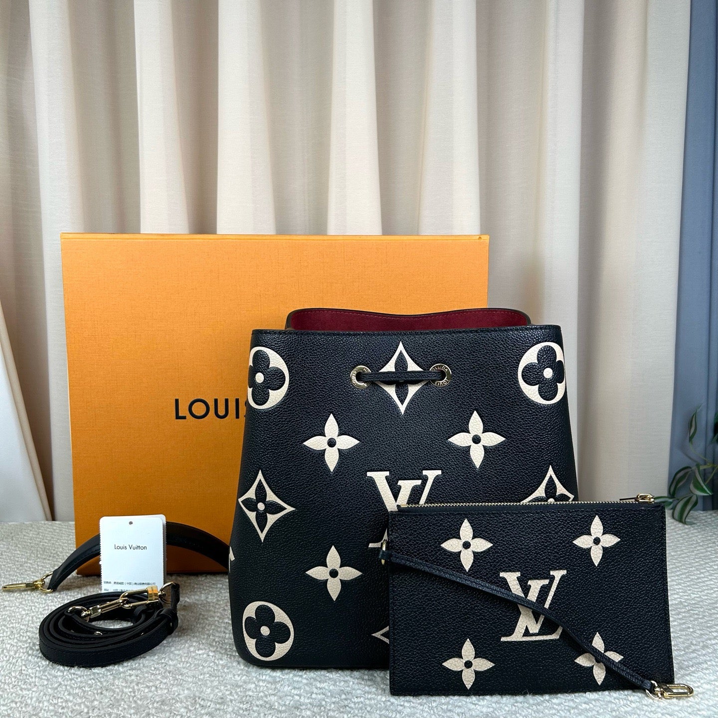 LV NeoNoe MM Black Cream Monogram Empreinte Bag