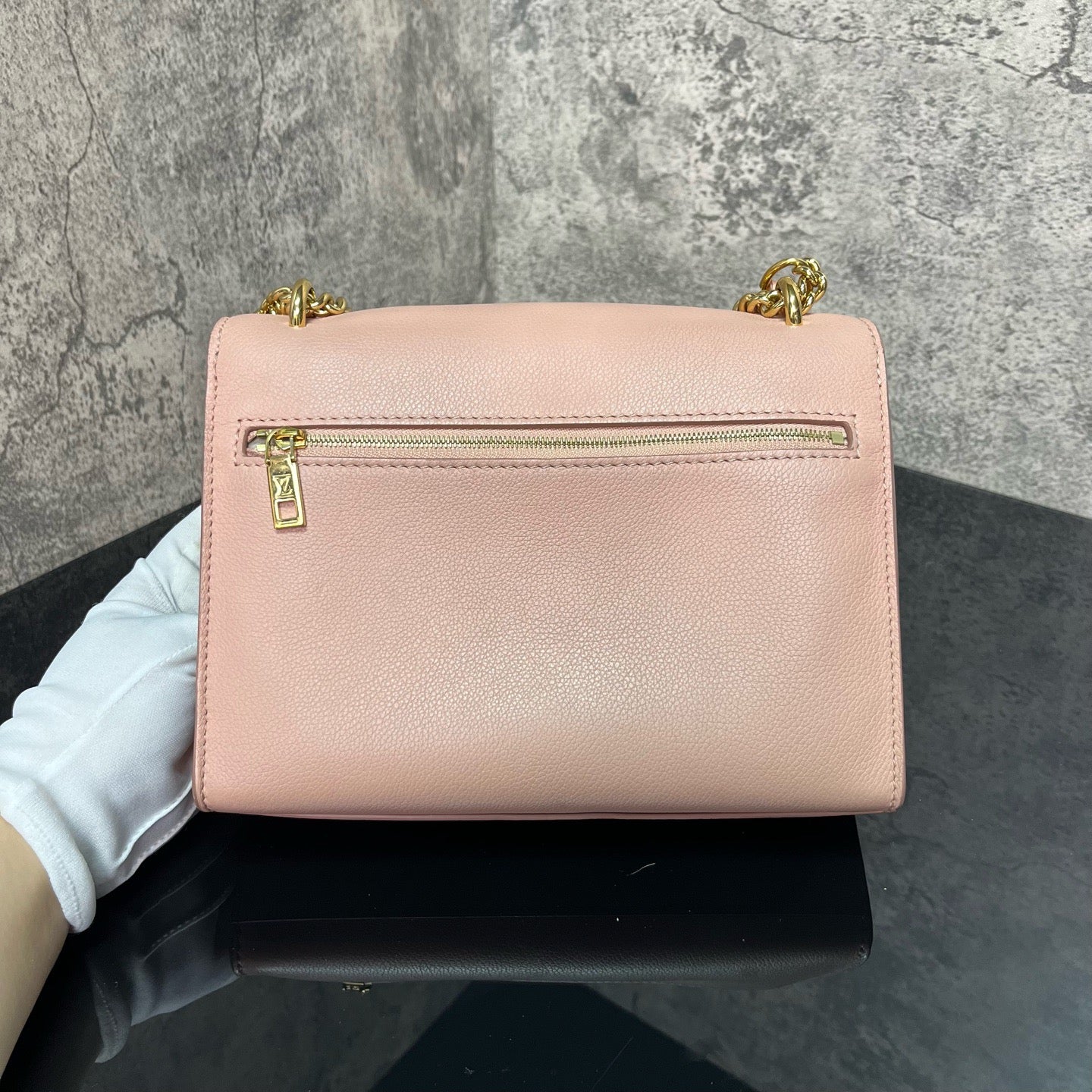 Louis Vuitton Mylockme BB Pink
