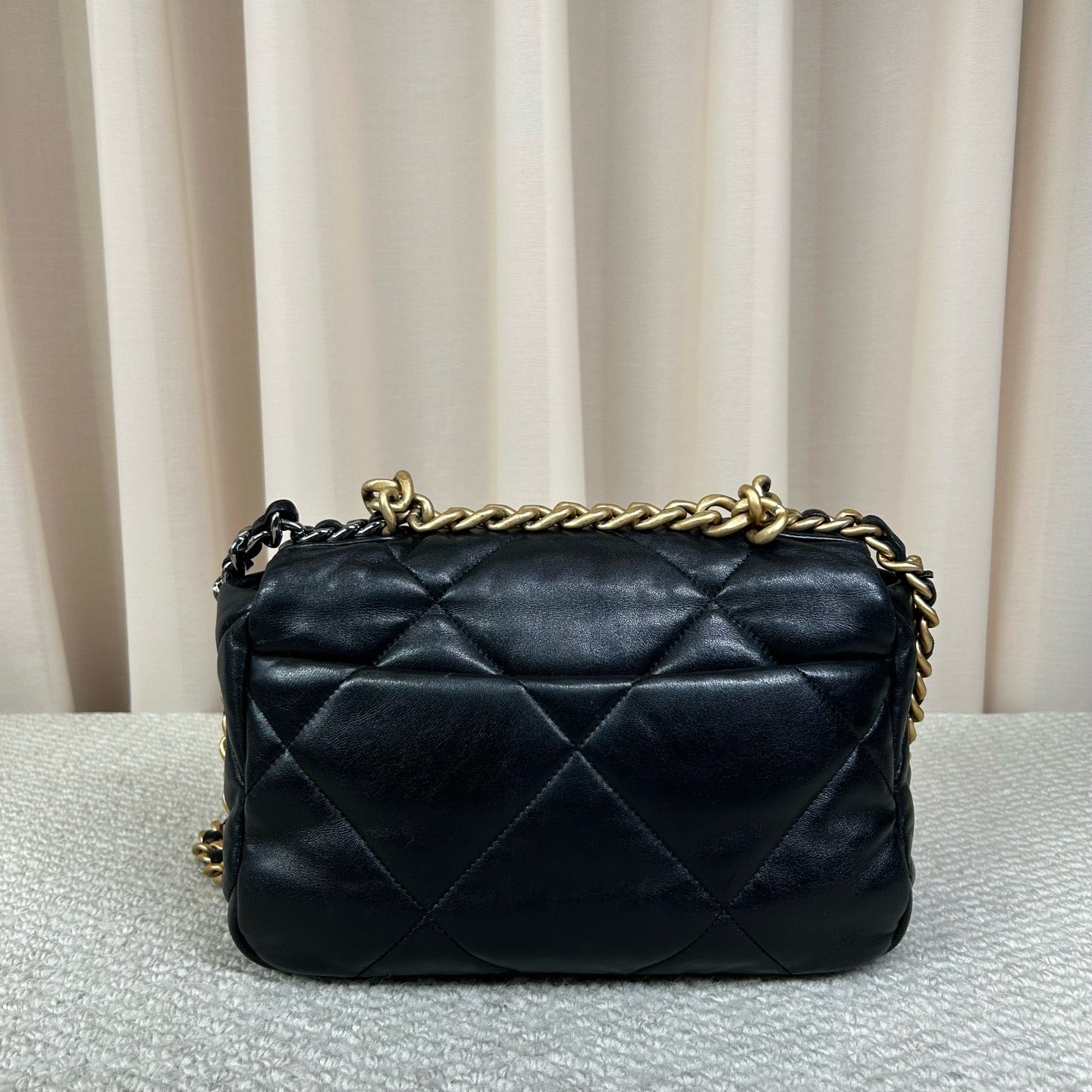 Chanel 19Bag Large Black Lambskin
