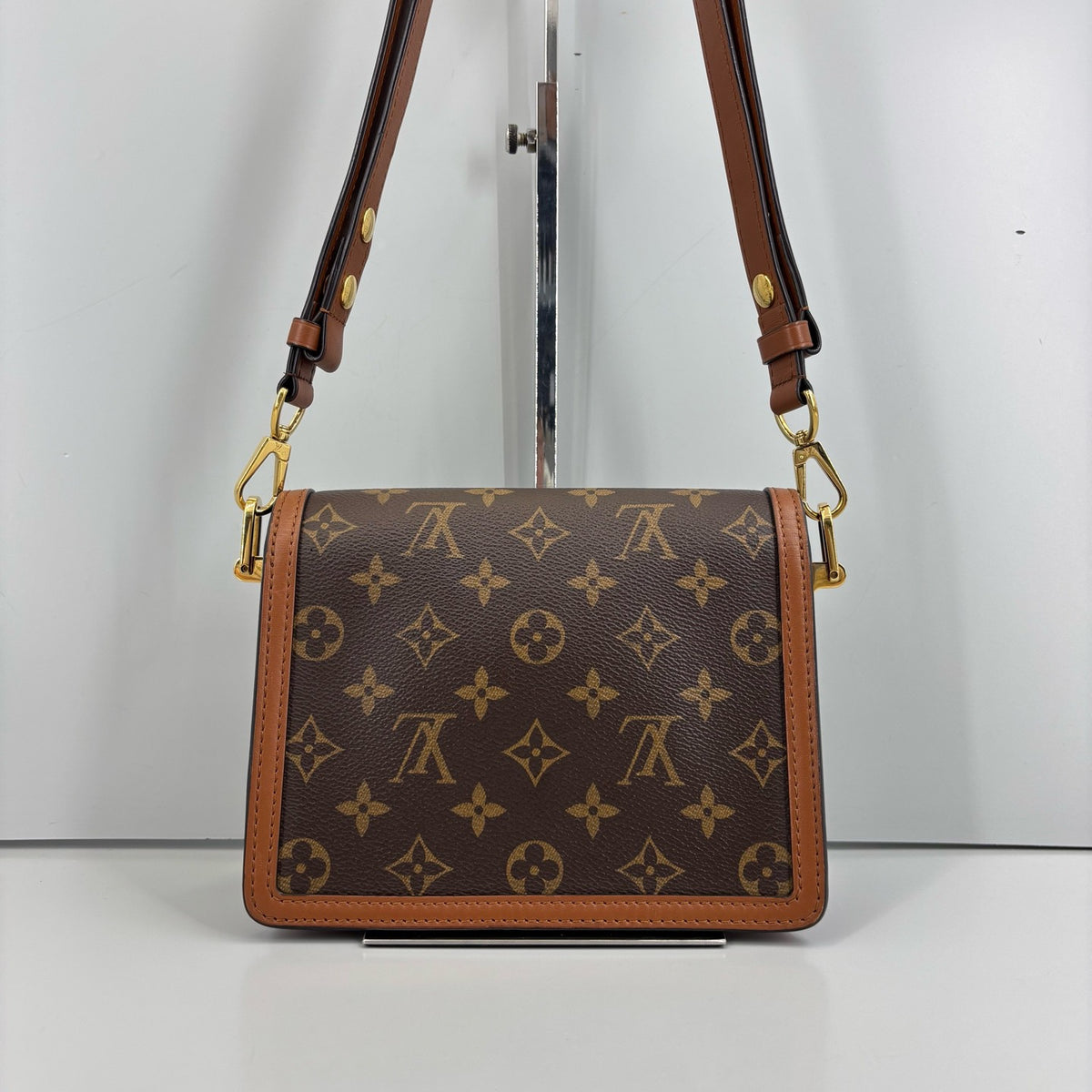 Louis Vuitton Monogram Dauphine