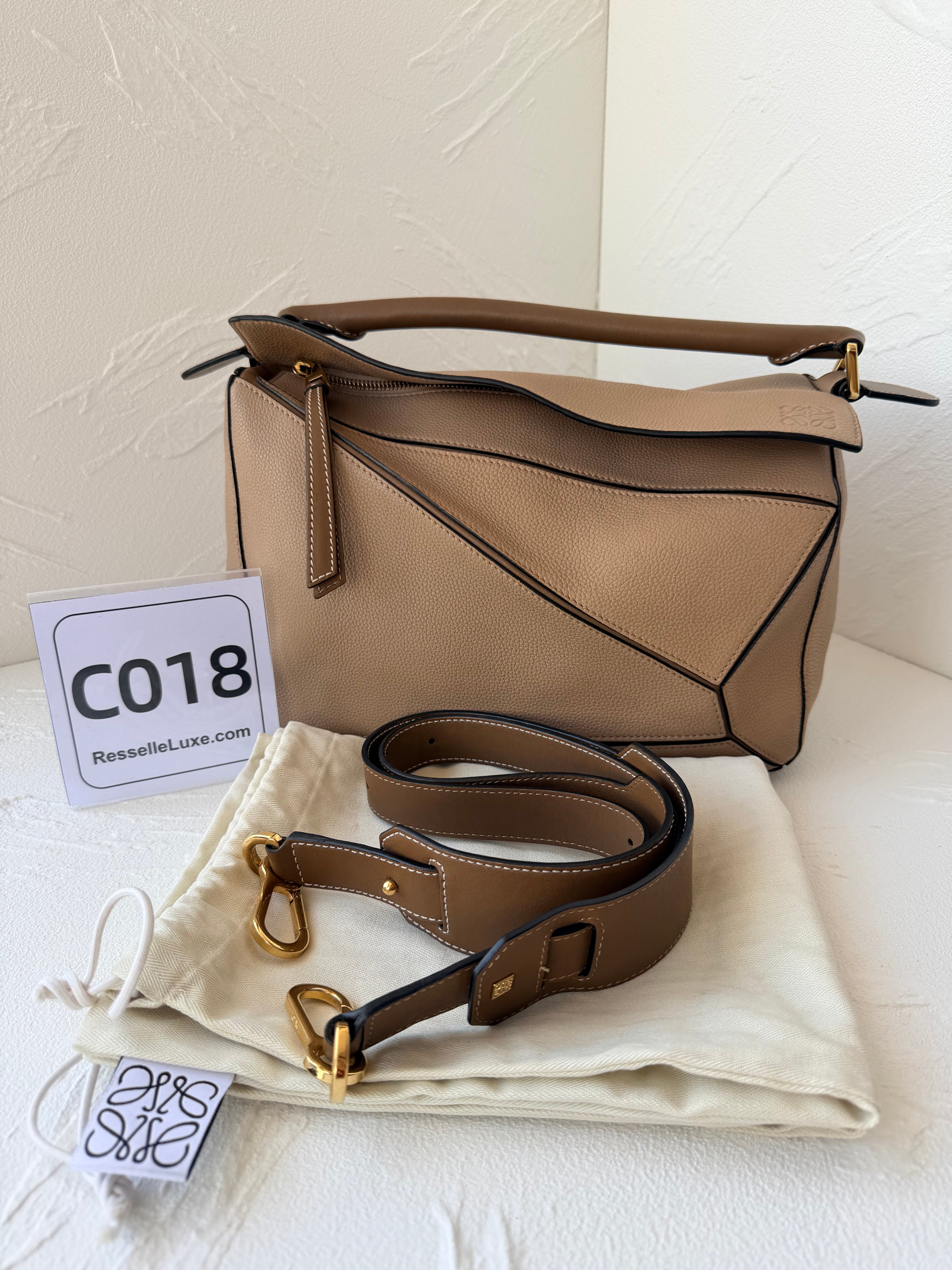 Loewe Medium Puzzle Bag