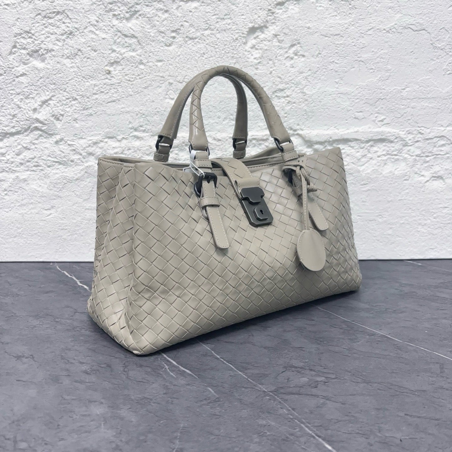 Bottega Veneta Roma Medium Intrecciato Leather Tote Bag