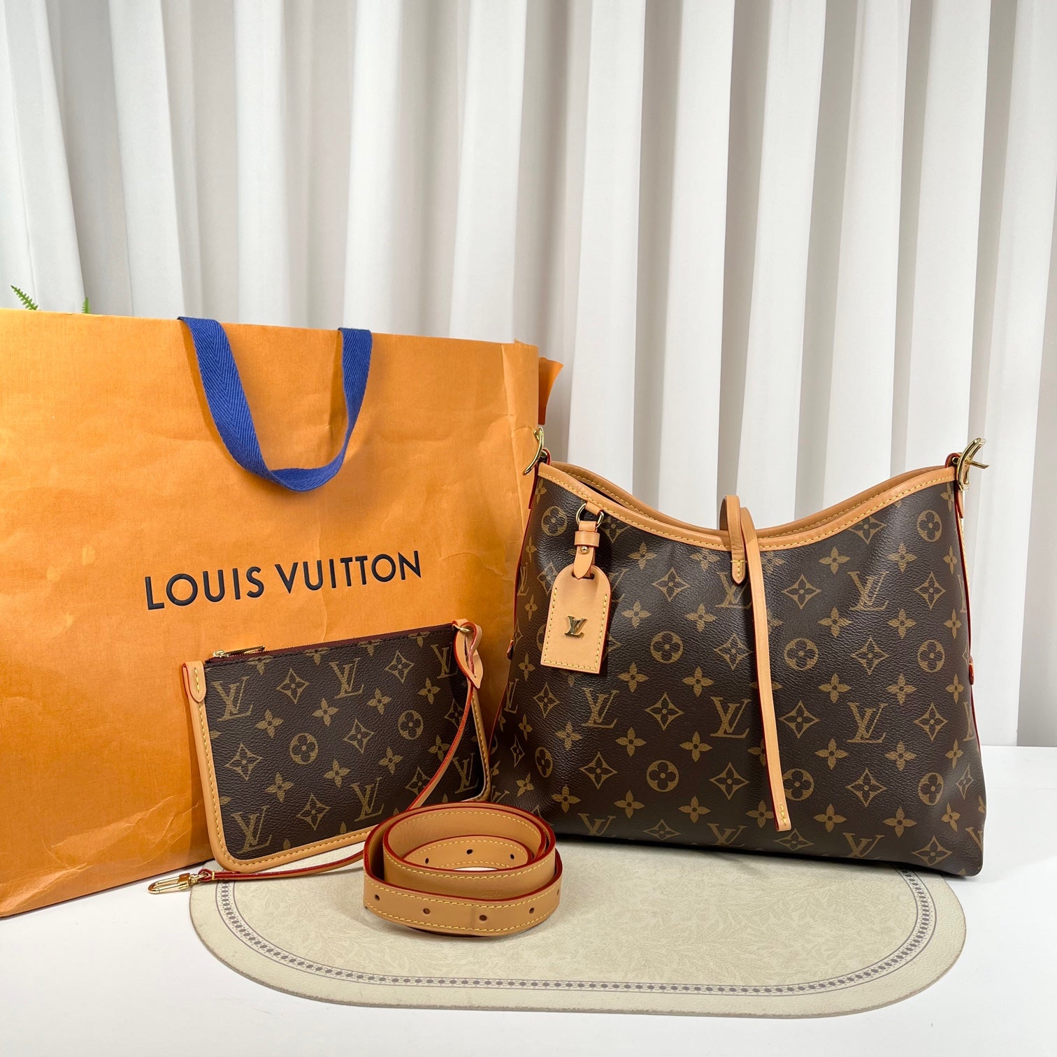 LV Louis Vuitton Carryall PM