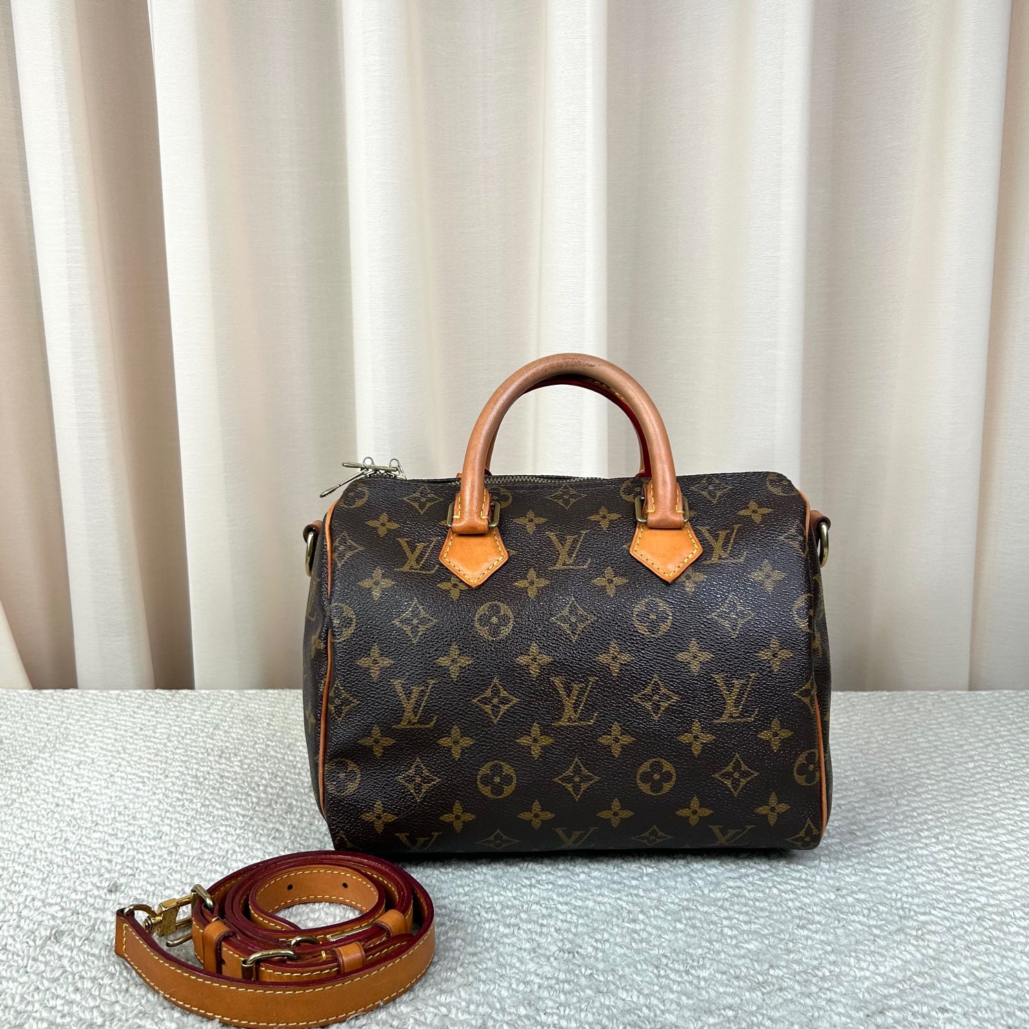 Louis Vuitton Speedy 25