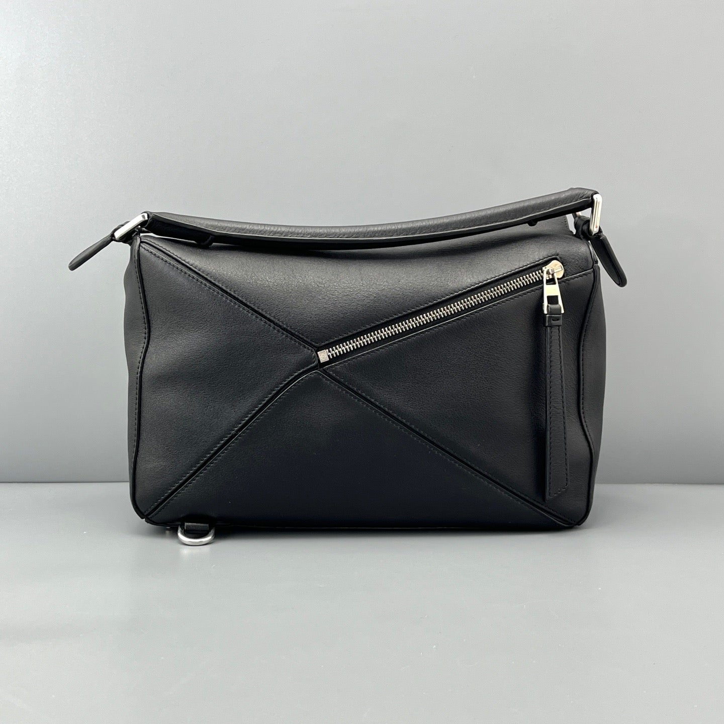 Loewe Puzzle Medium Black