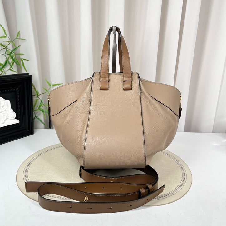 LOEWE Hammock Shoulder Bag 25cm