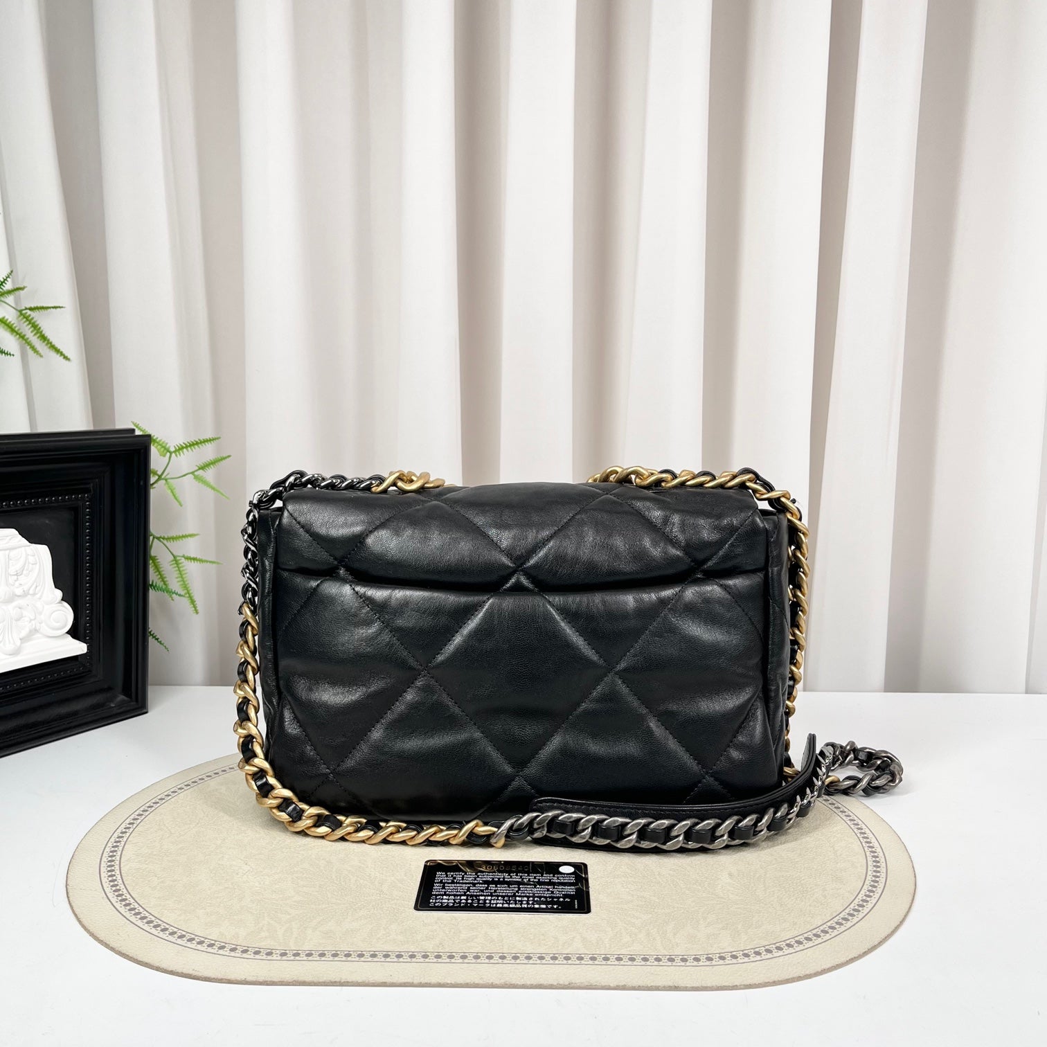 CHANEL 19Bag 30Series Black Lambskin Quilted Bag