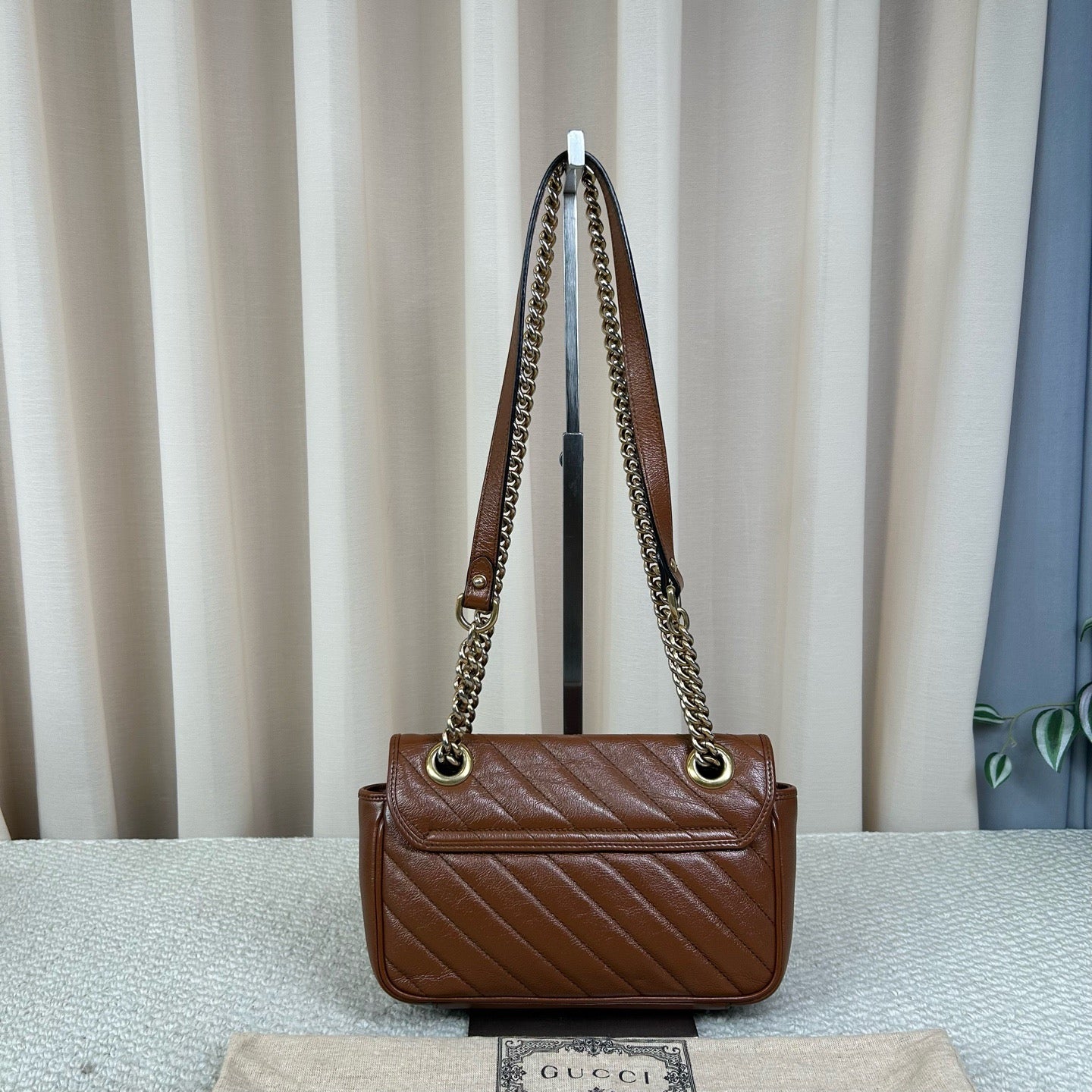 Gucci GG Marmont 22 Caramel Chain Small Bag