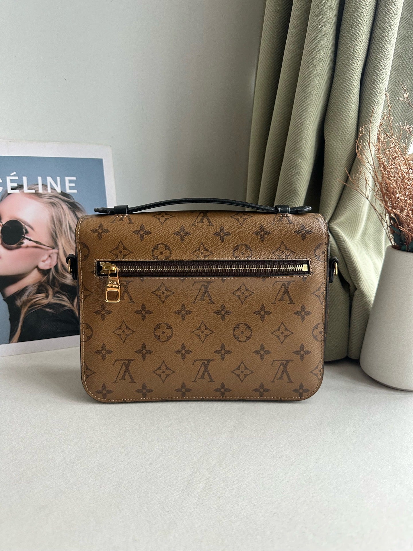Louis Vuitton Pochette Metis Reverse Monogram Canvas