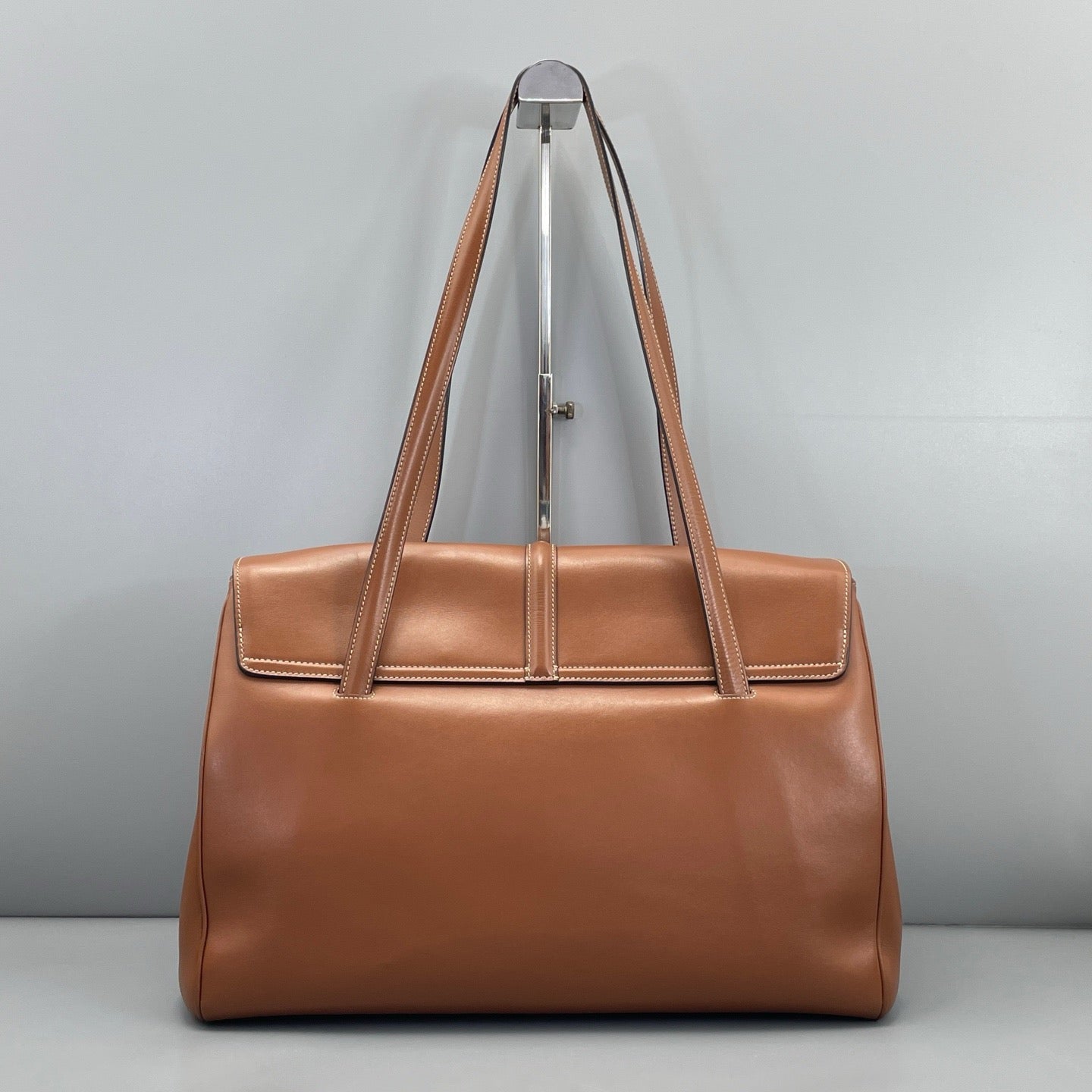 Celine Tan Smooth Calfskin Soft 16 Medium
