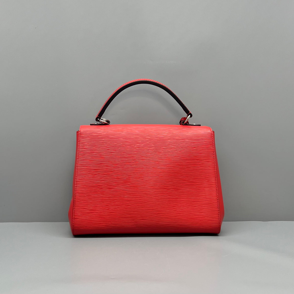Louis Vuitton Cluny Red