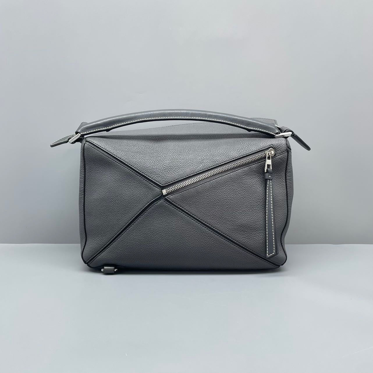 LOEWE Dark Grey Puzzle Edge Medium
