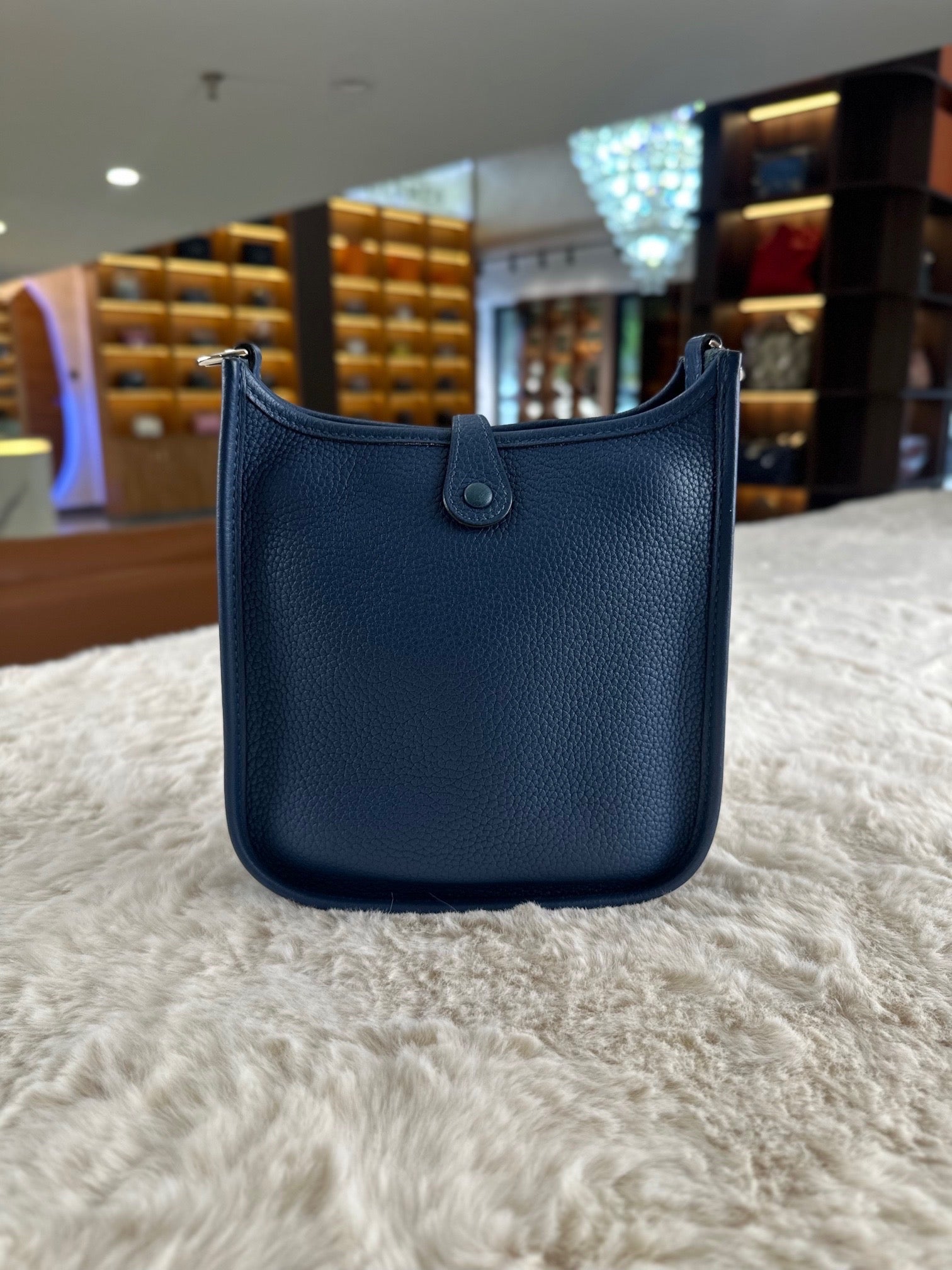 Hermès Mini Evelyne 16 Deep Blue Clemence