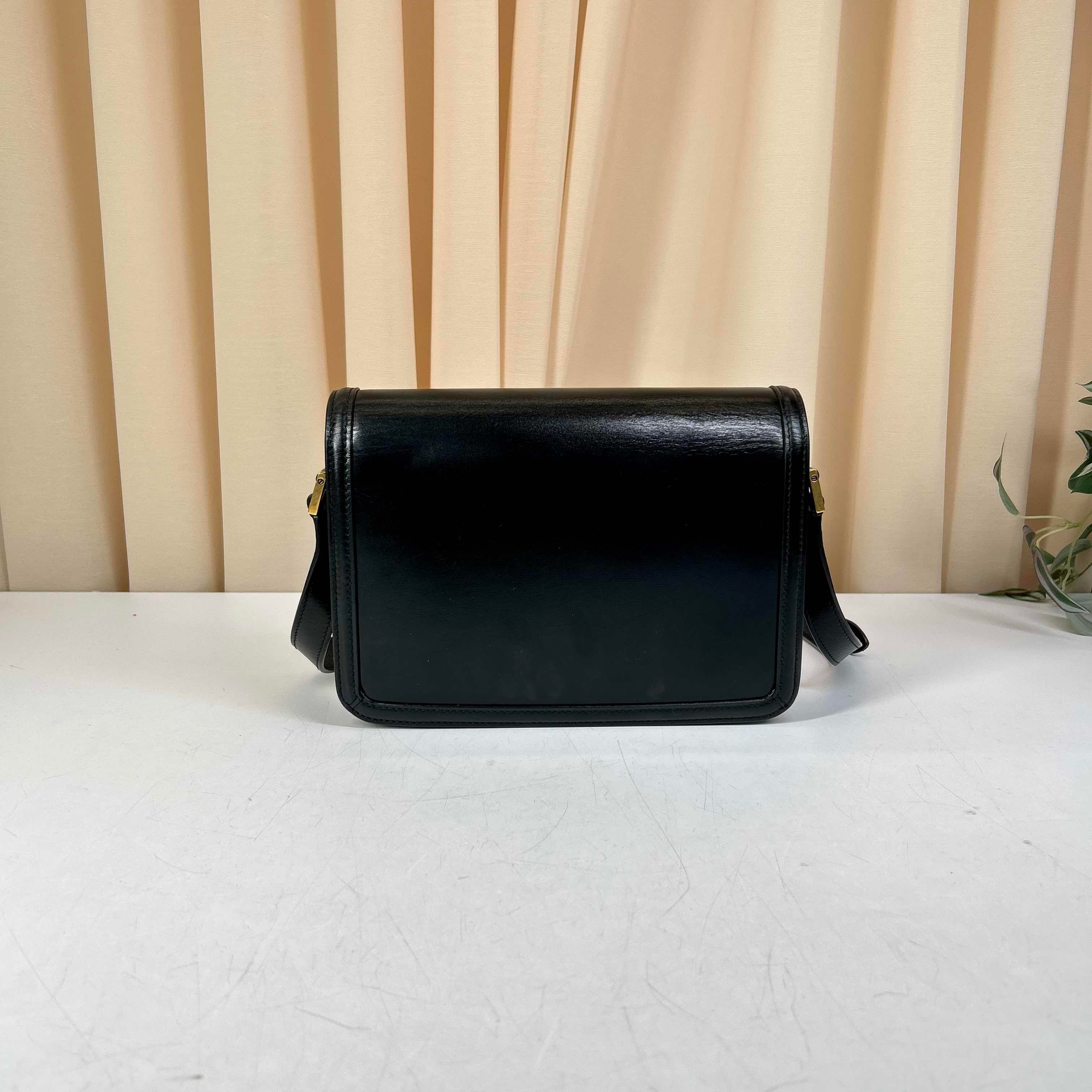 YSL Le Carré