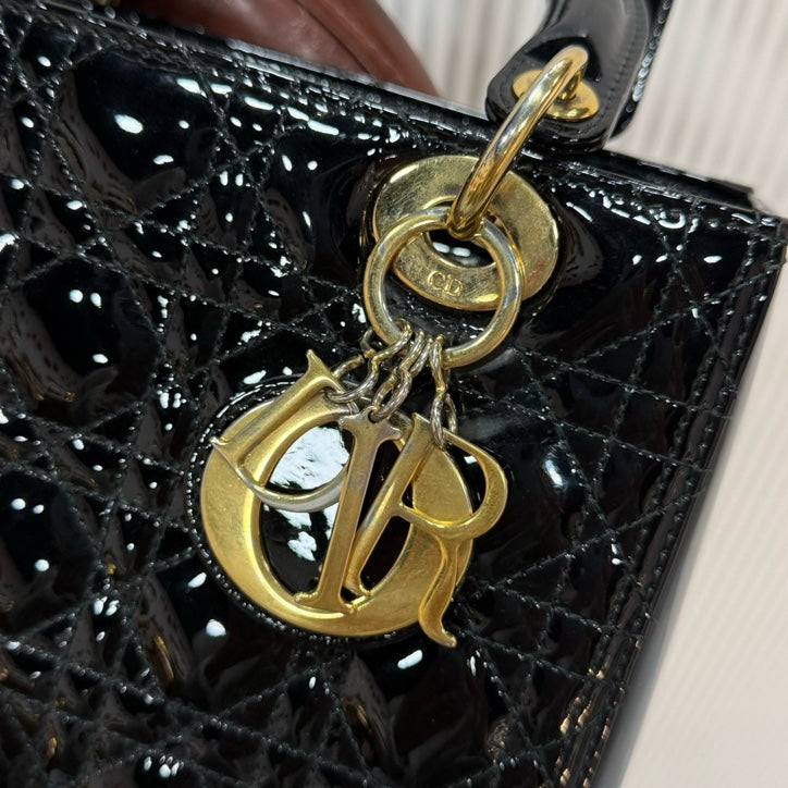Dior Lady Dior Medium (5-Grid)