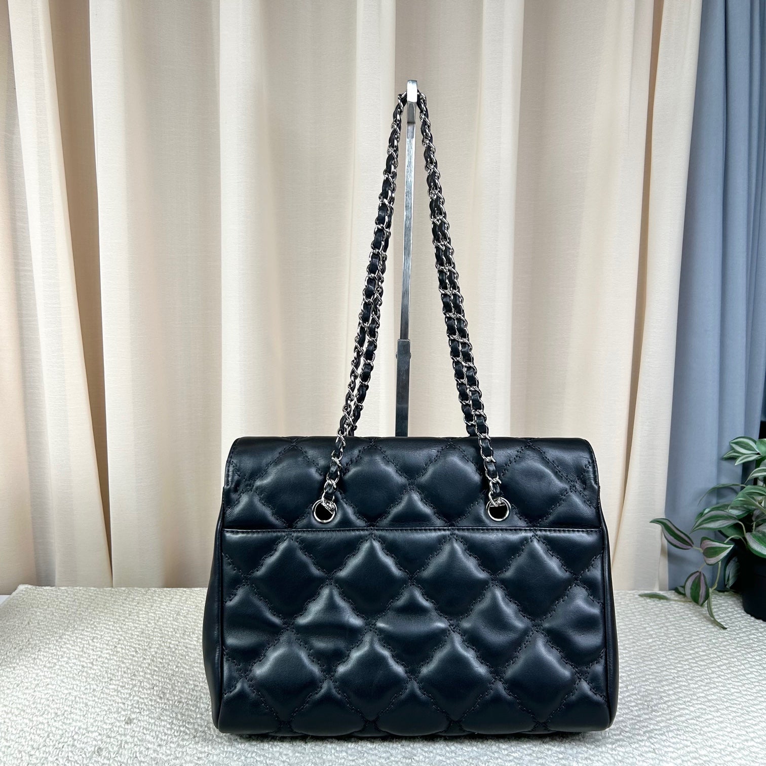 CHANEL Black Quilted Chain Tote Bag