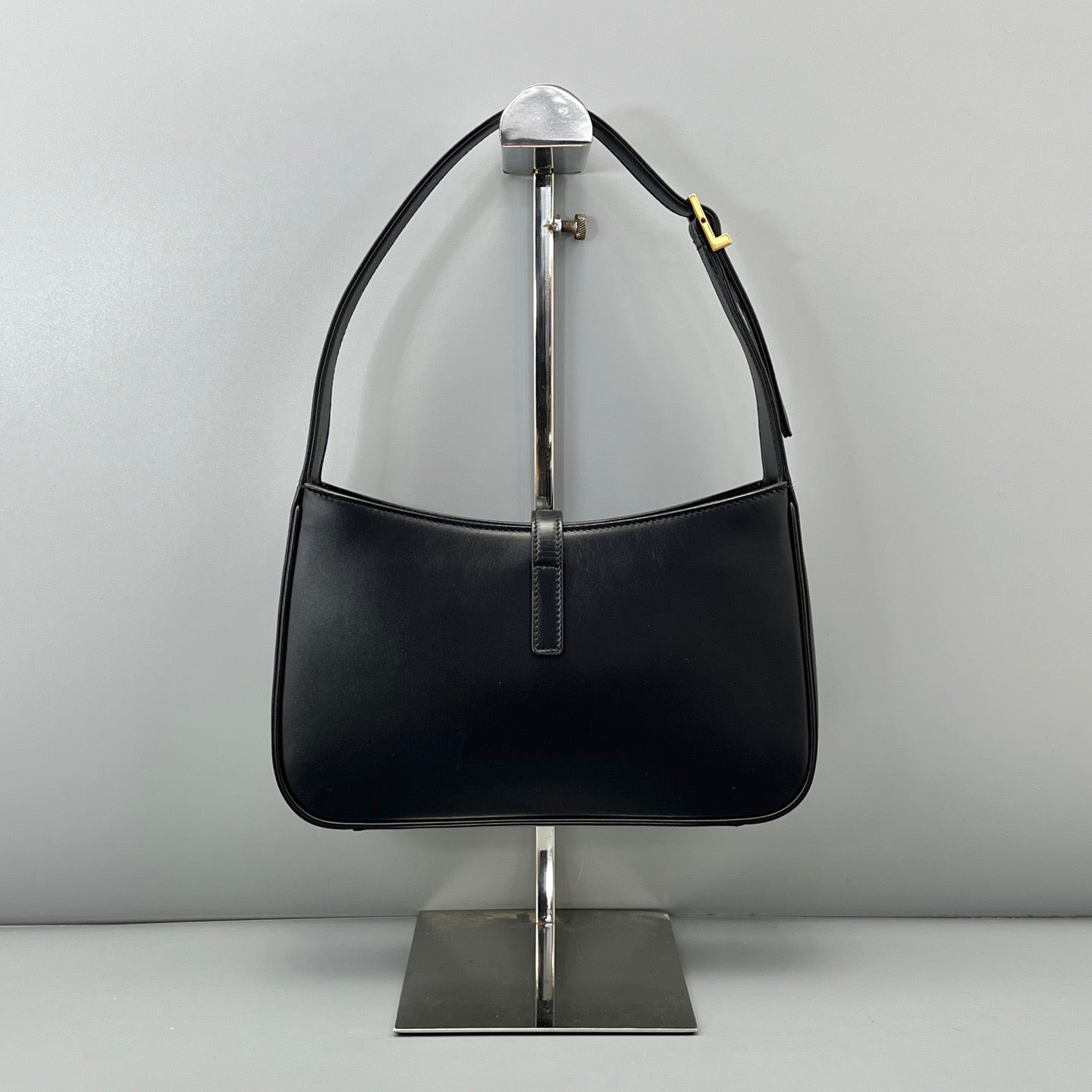 Saint Laurent Le 5 à 7 Black