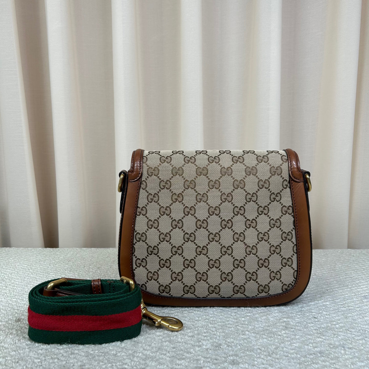 Gucci Horsebit Saddle Shoulder Bag 24cm