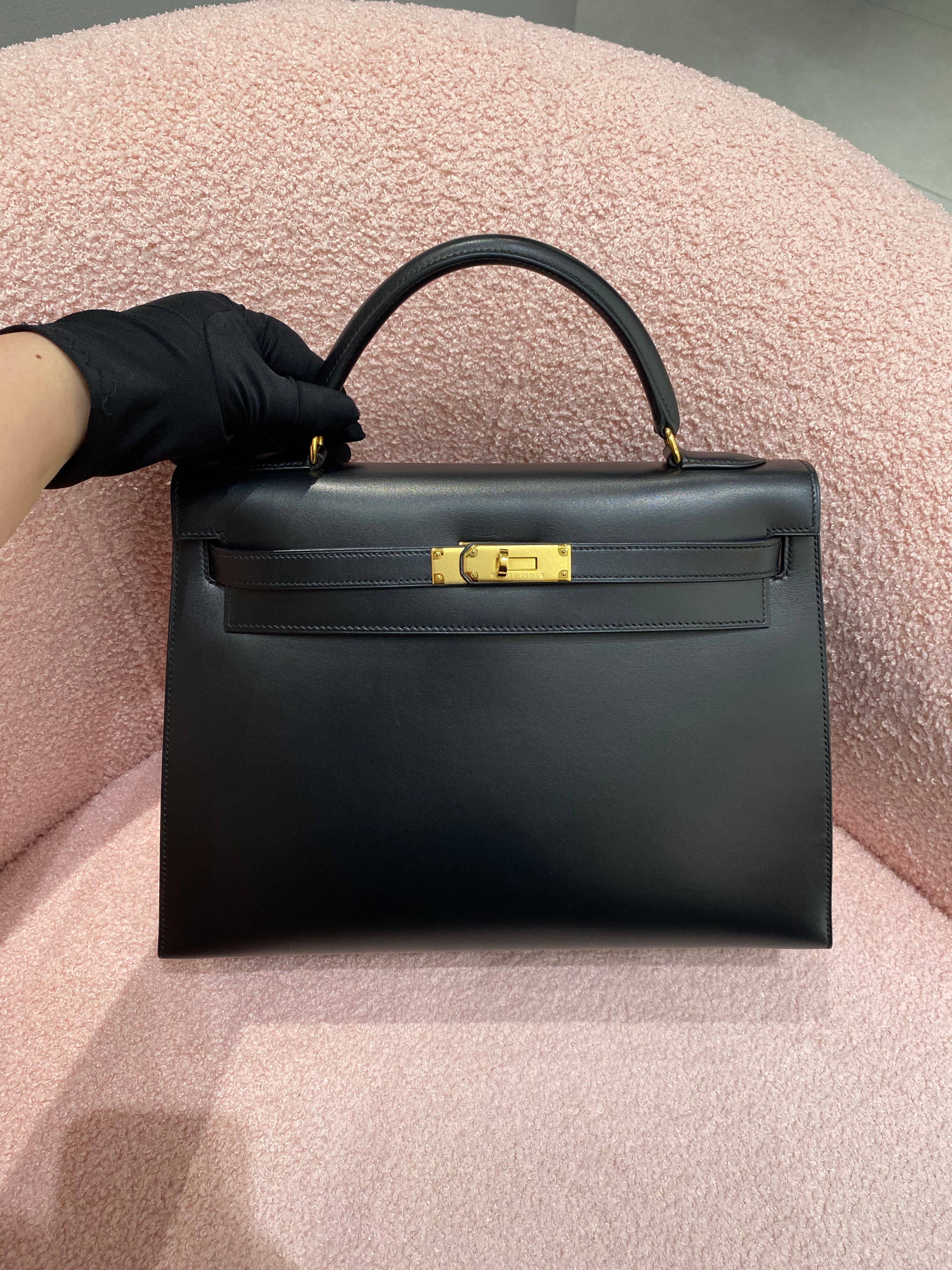 Hermès Kelly 32 Black Box Leather Gold