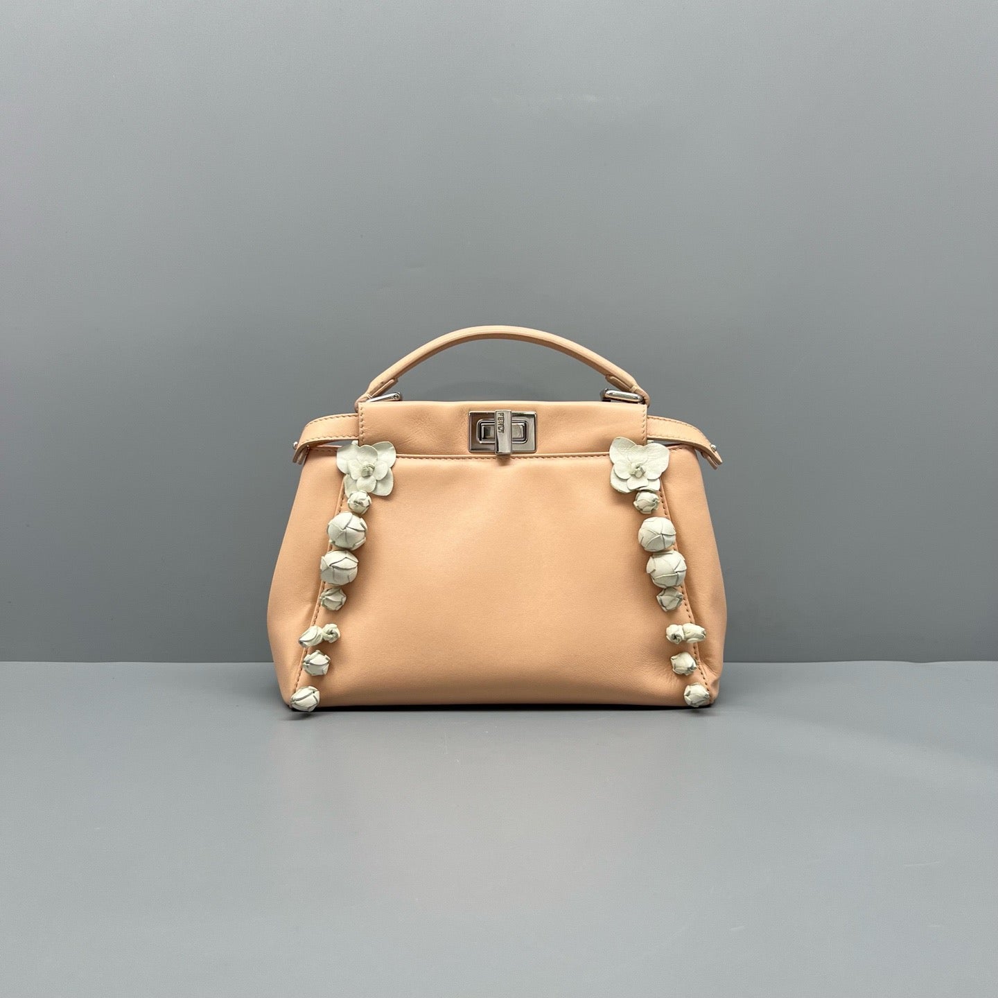 Fendi Peekaboo Medium Pink