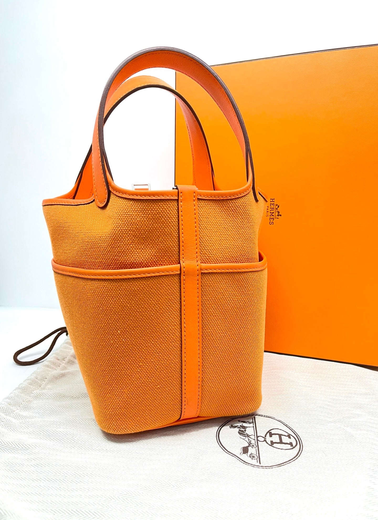 Authentic Pre-owned Hermès Picotin Cargo 18
