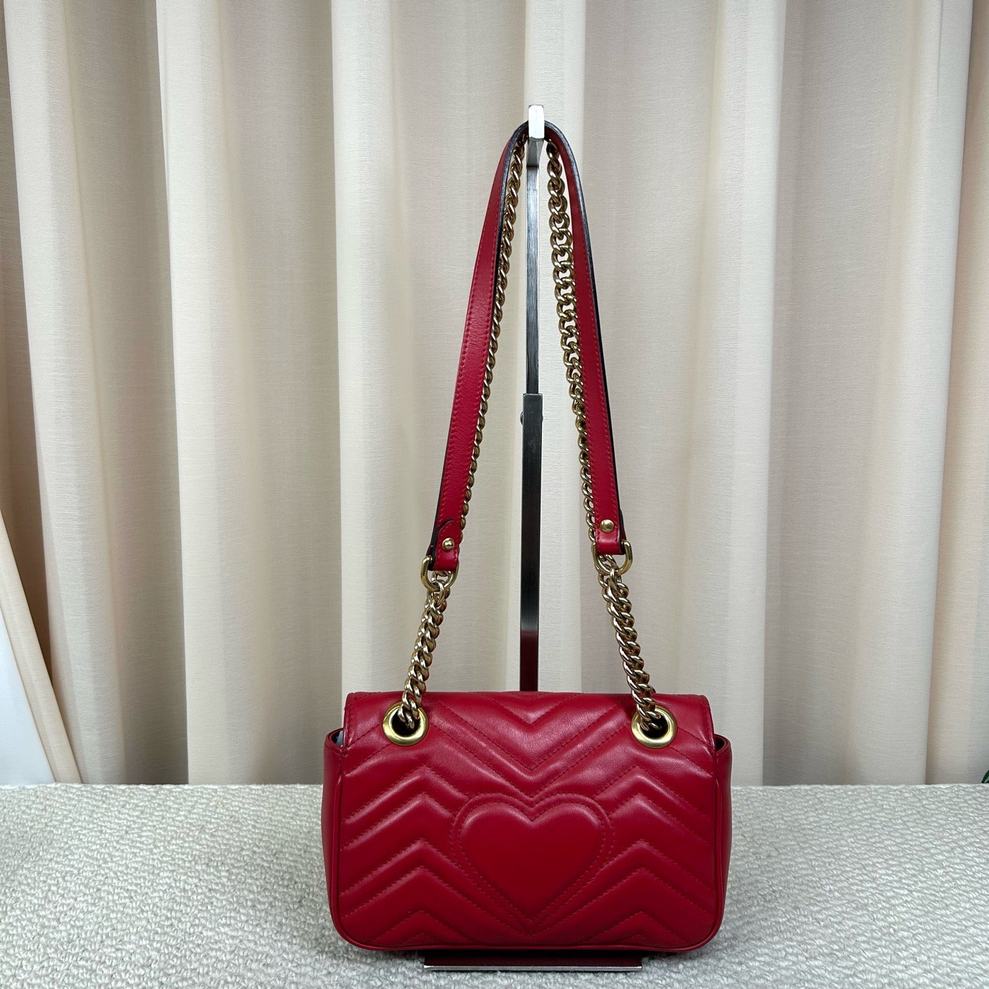 GUCCI Marmont 22 Bag Red